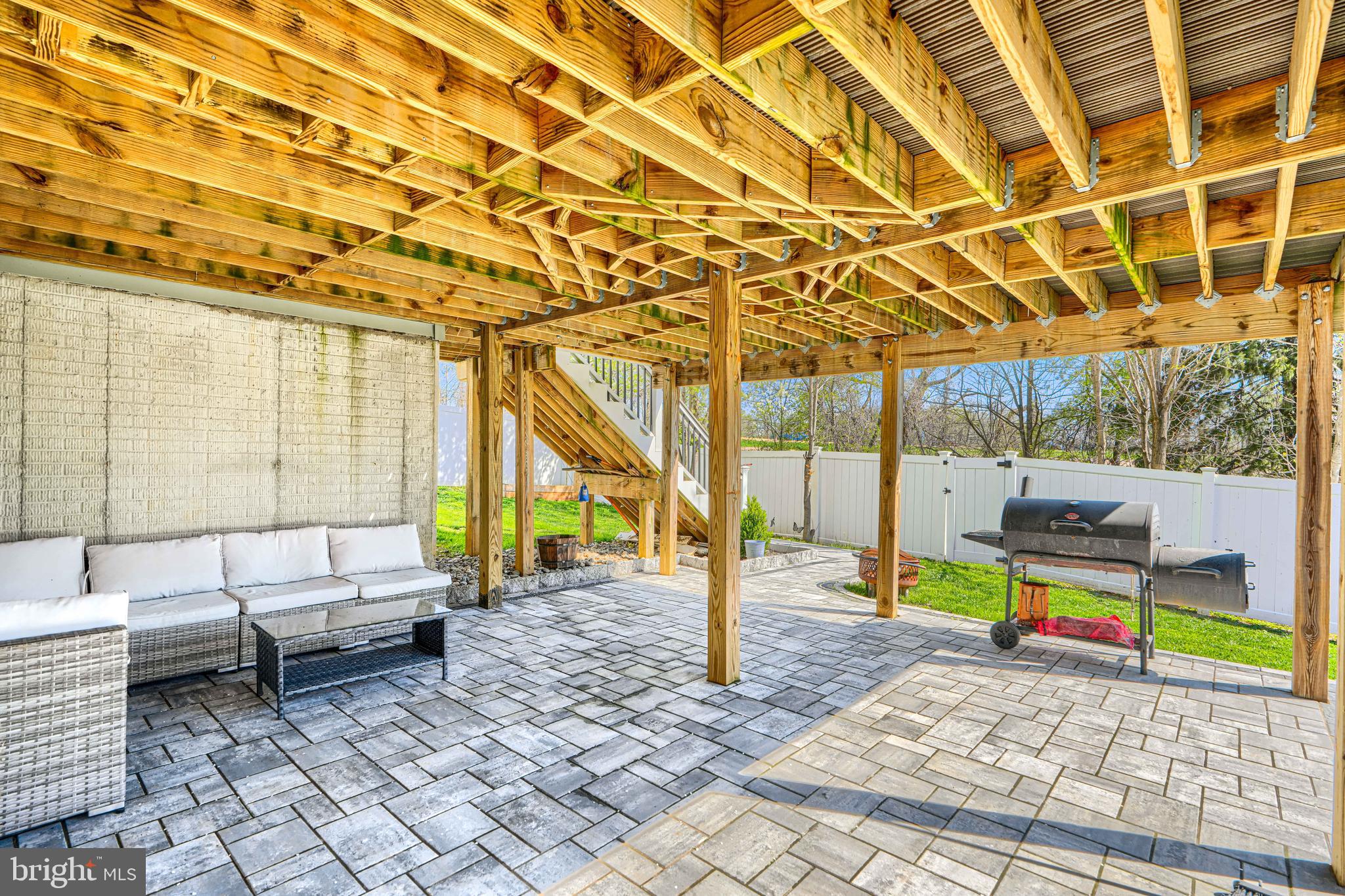 SCENIC MANOR - Residential