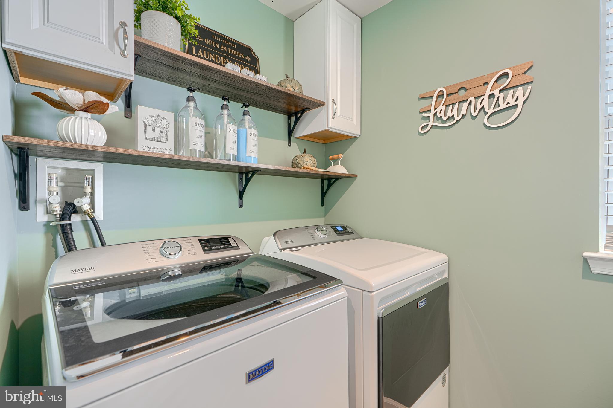 SCENIC MANOR - Residential