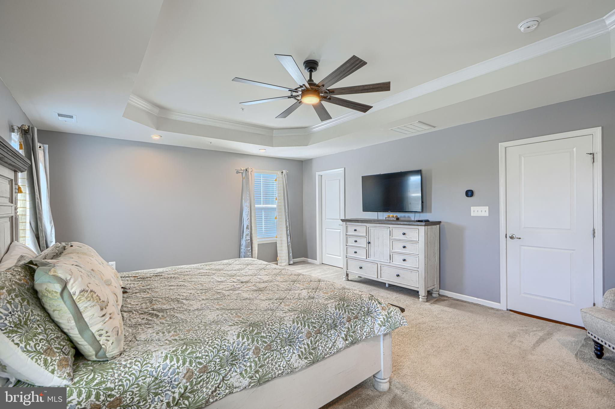 SCENIC MANOR - Residential