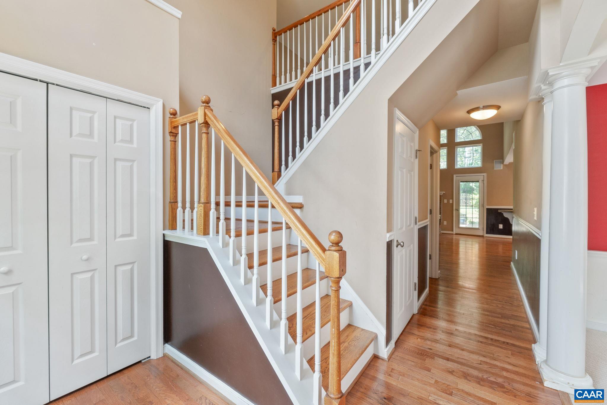 236 DEER RUN DR