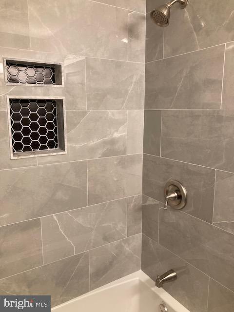 TWELVE TREES - Residential