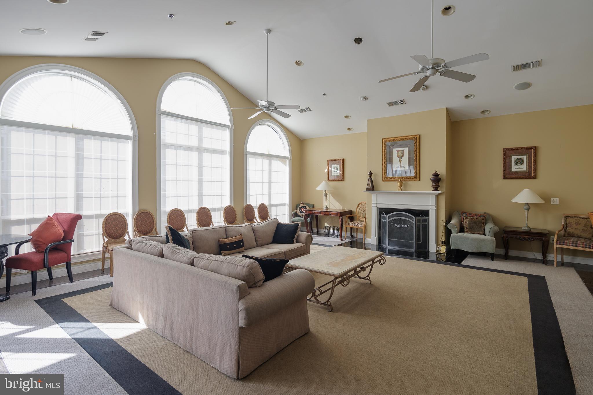 PALAZZO AT PARK CENTER - Residential