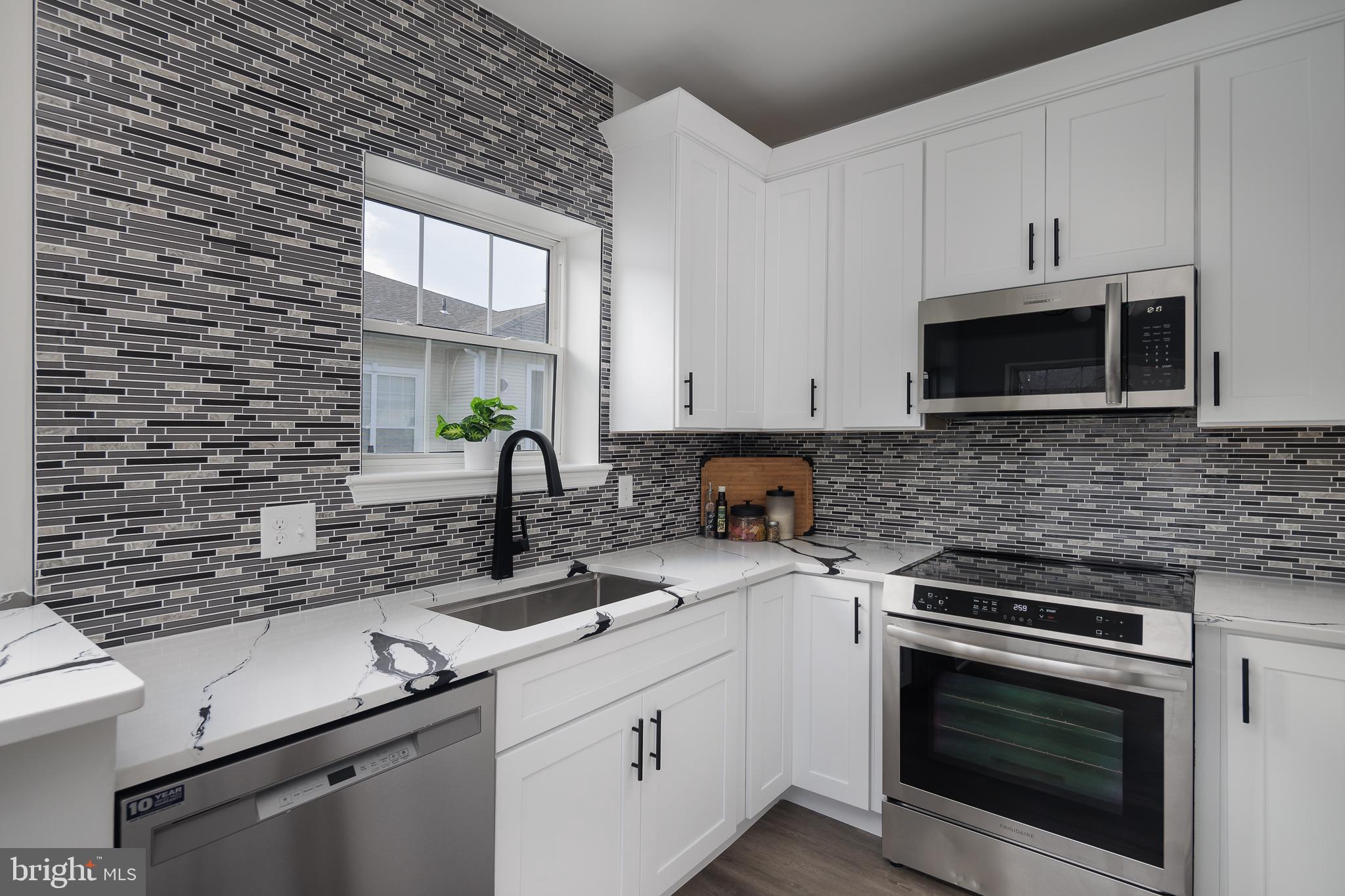 PALAZZO AT PARK CENTER - Residential