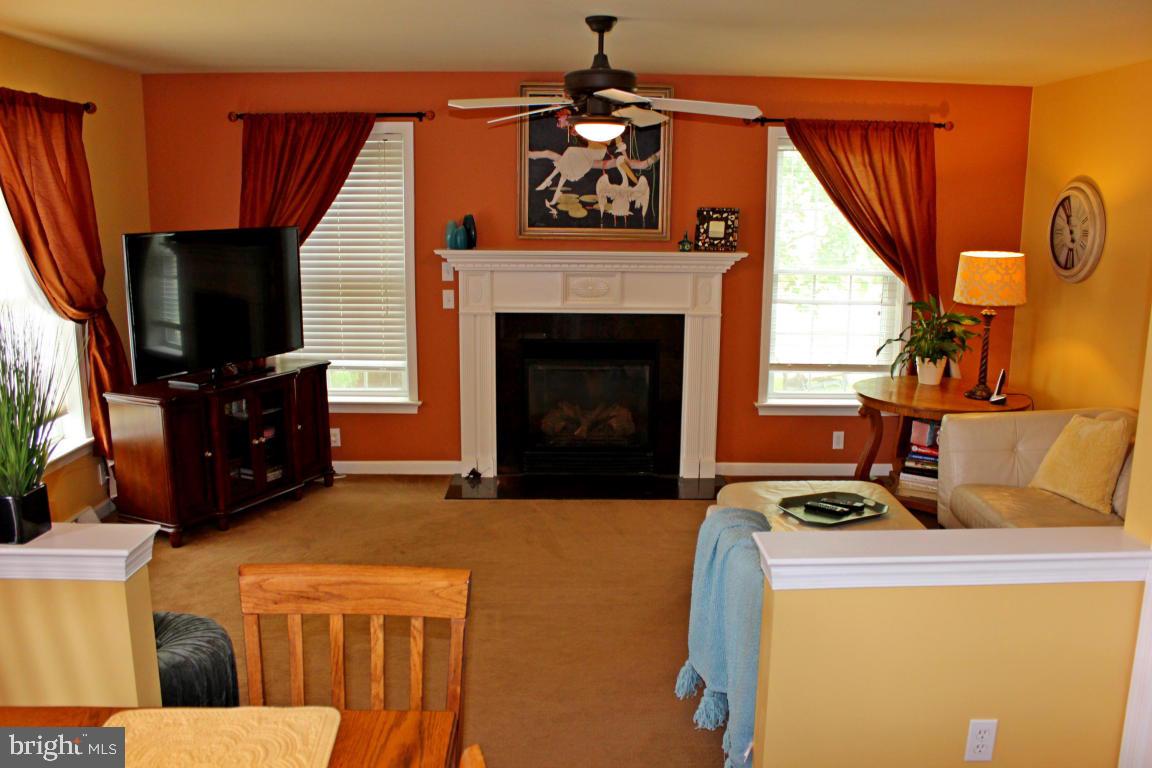 SUNSET RIDGE - Residential