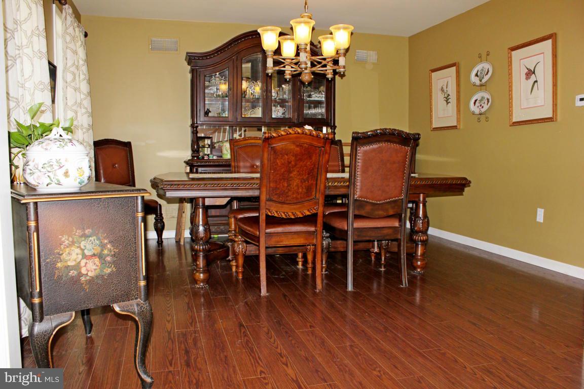 SUNSET RIDGE - Residential