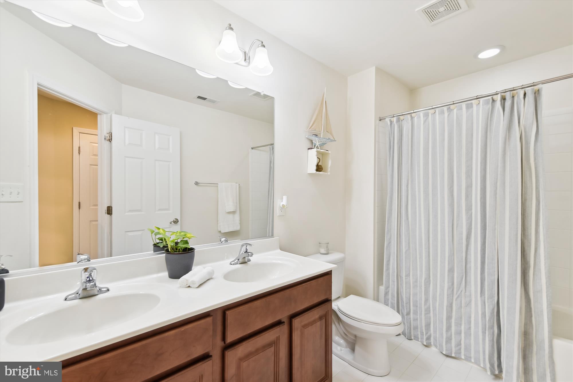 ST MARTINS RETREAT - Residential