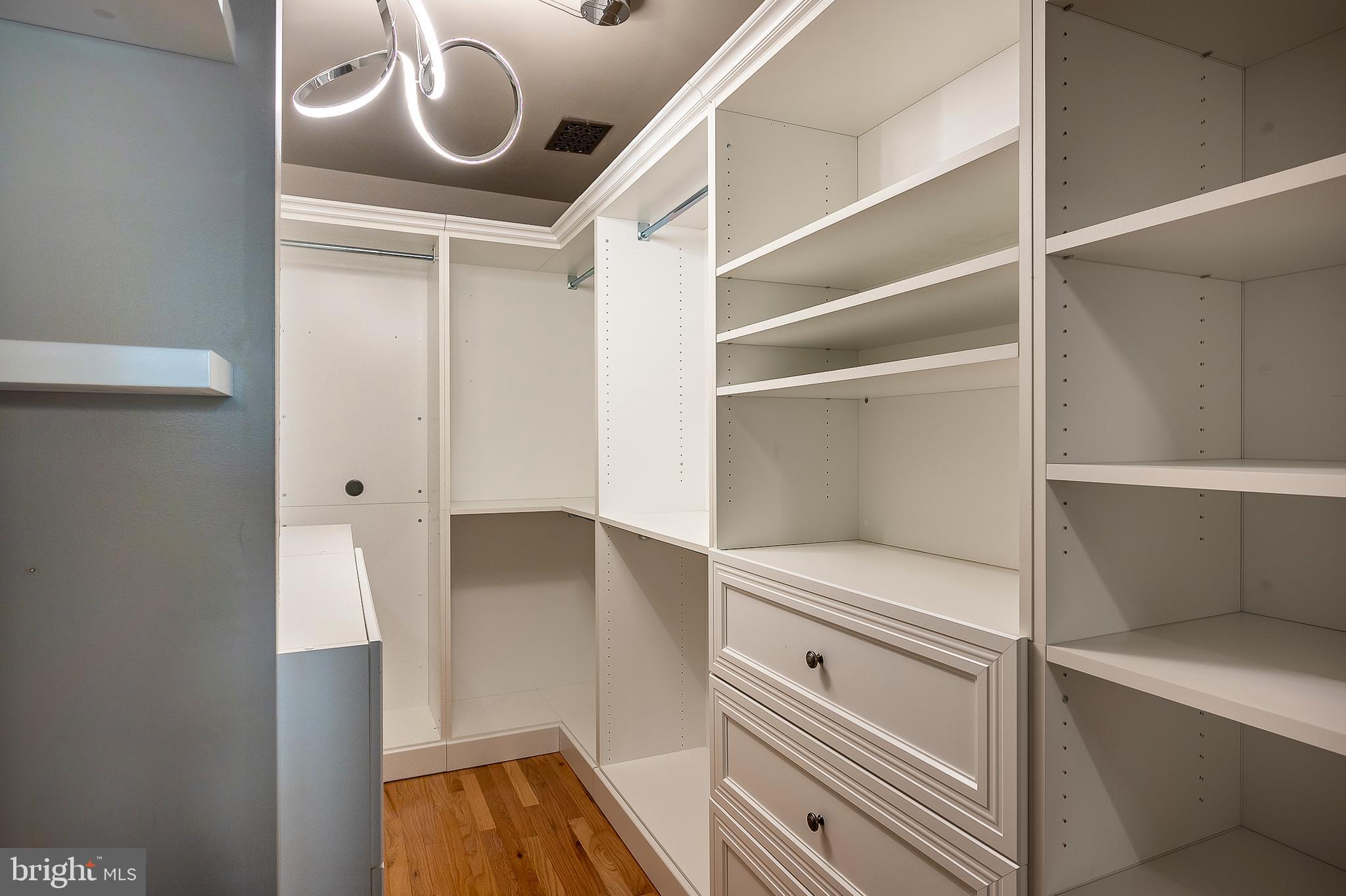 CROFTON FARMS - Residential