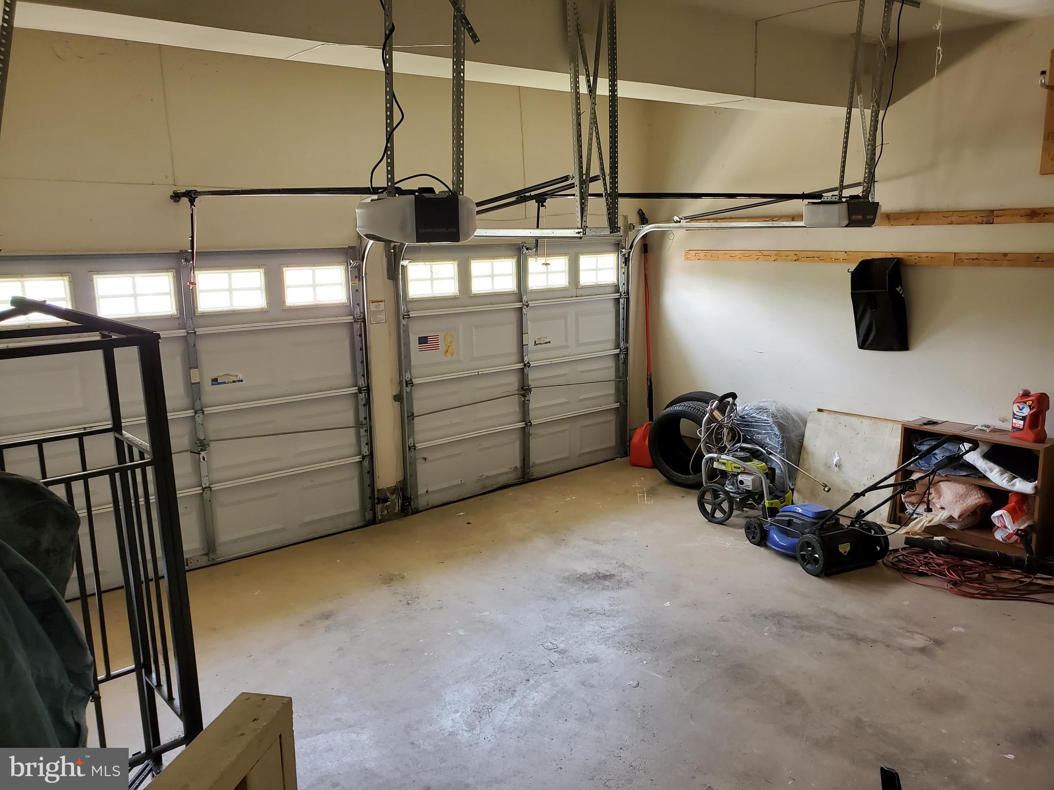 CROFTON FARMS - Residential