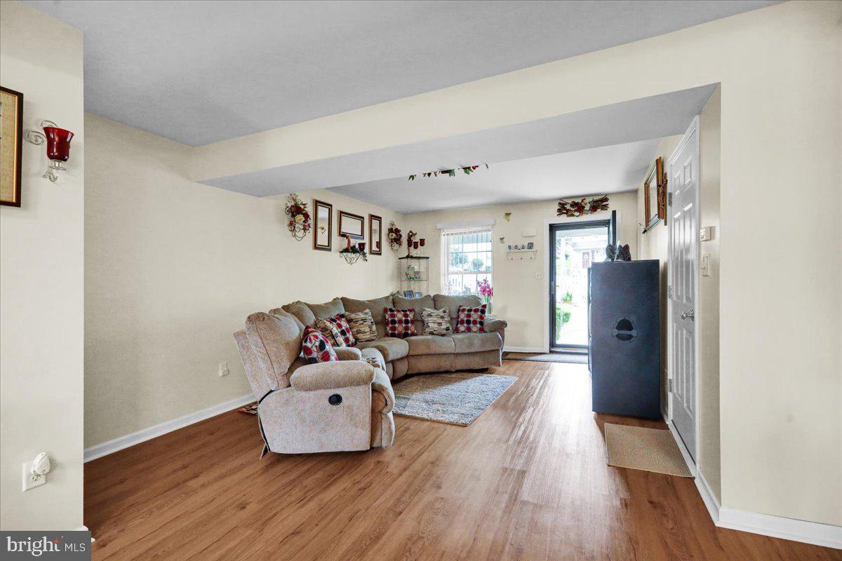 2830 MANNERCHOR ROAD