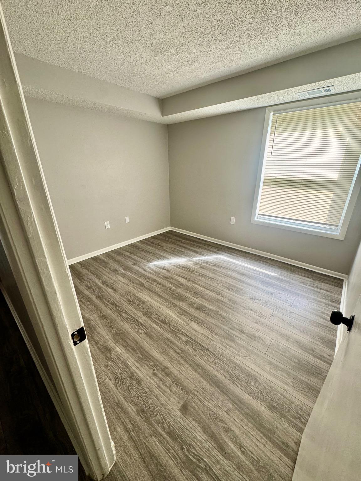 SWANN HILL CONDOMINIUMS - Residential Lease