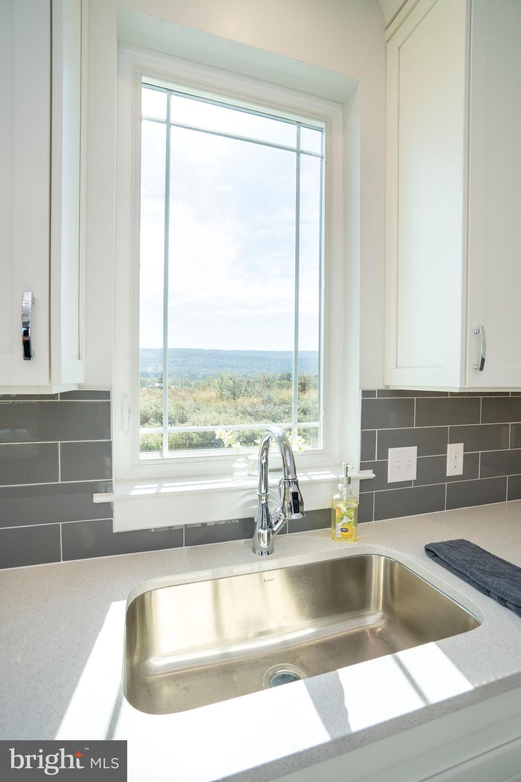 ORCHARD VIEW - Residential