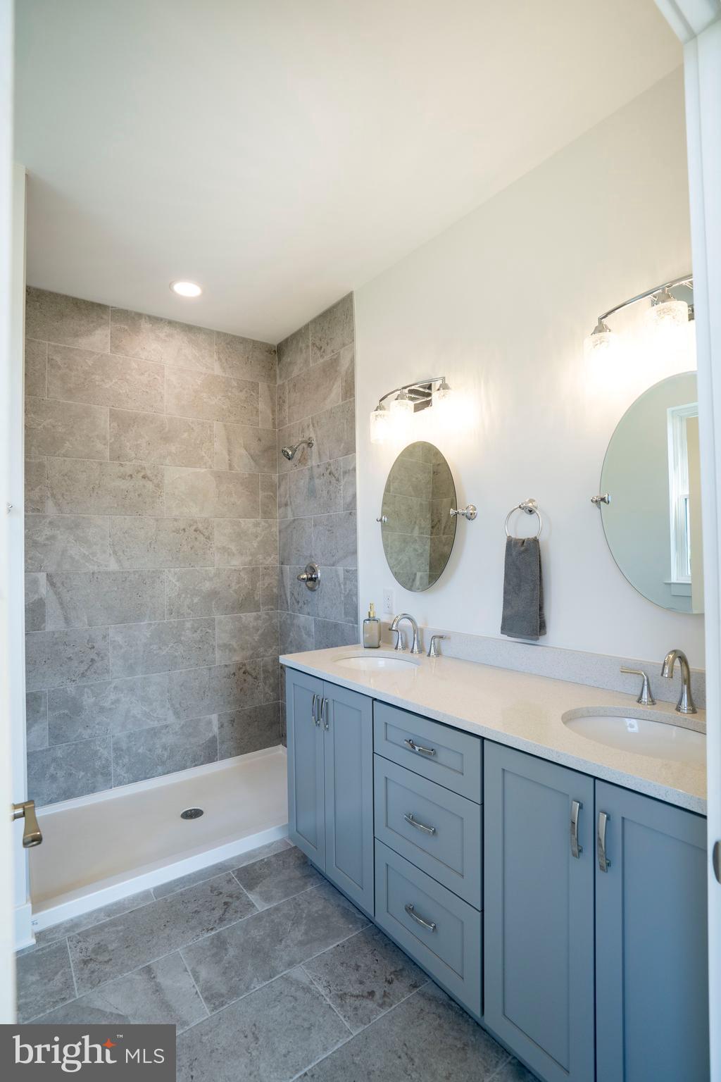 ORCHARD VIEW - Residential