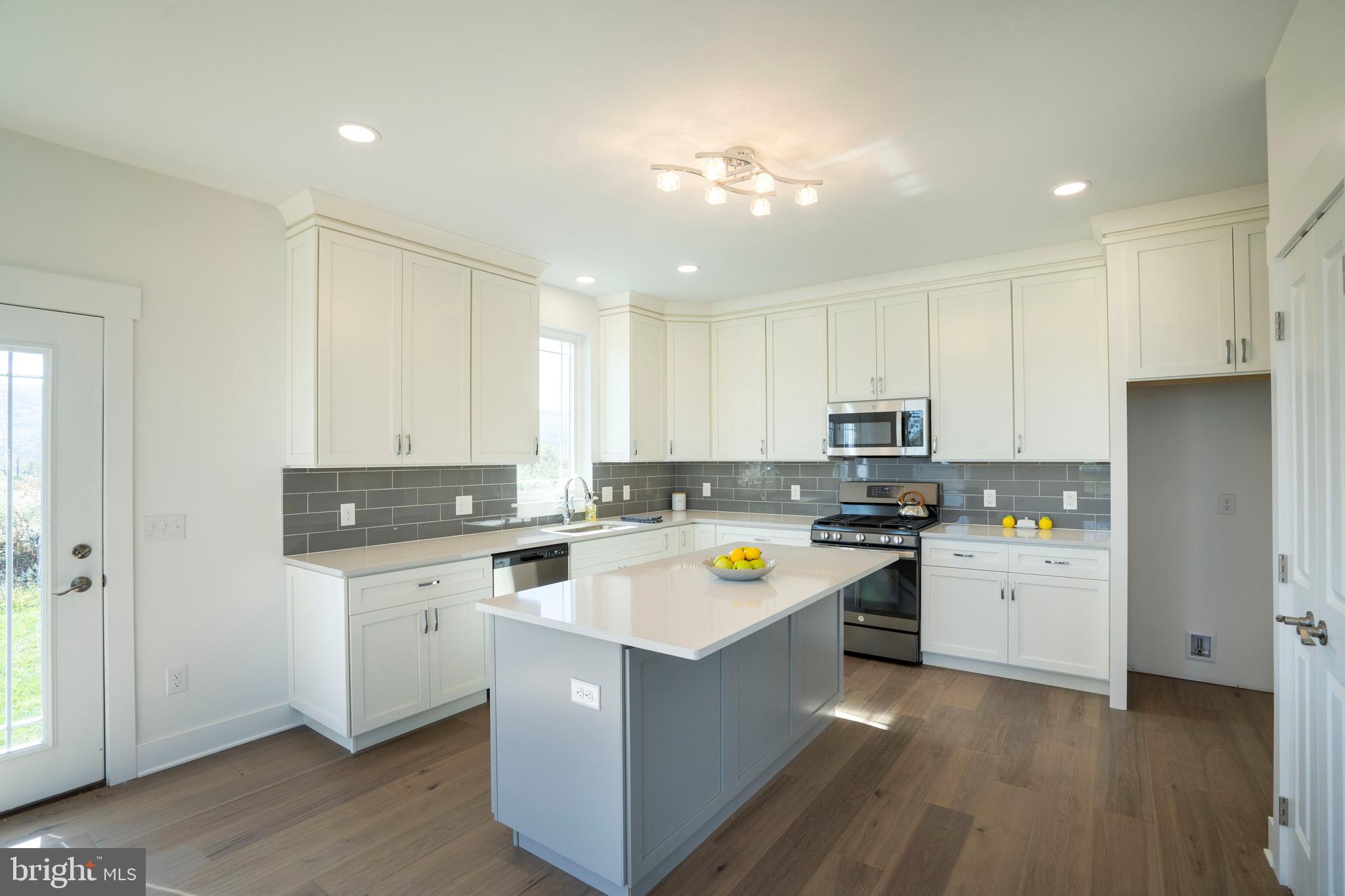 ORCHARD VIEW - Residential