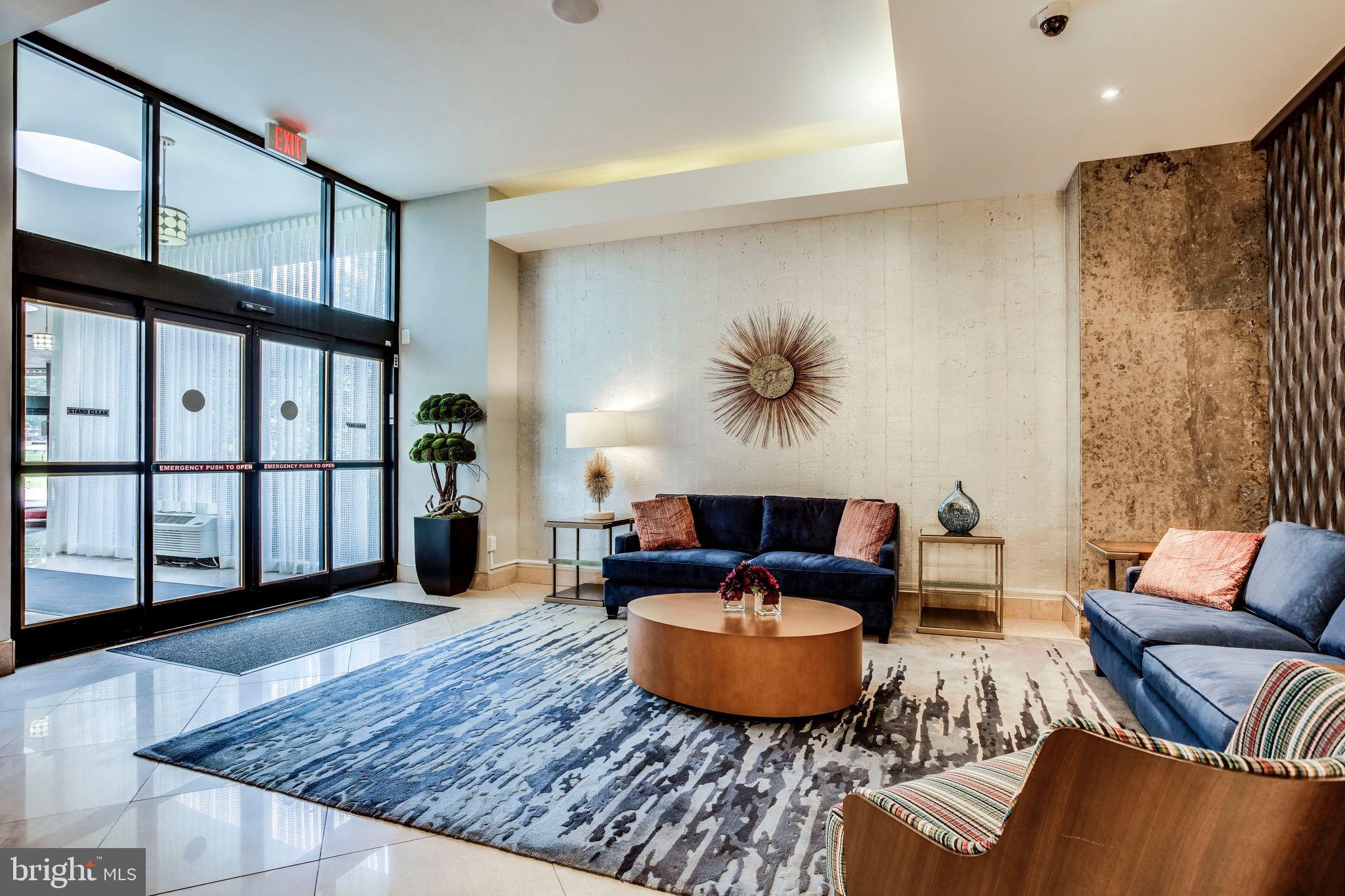 RIVER PLACE SOUTH - Residential Lease