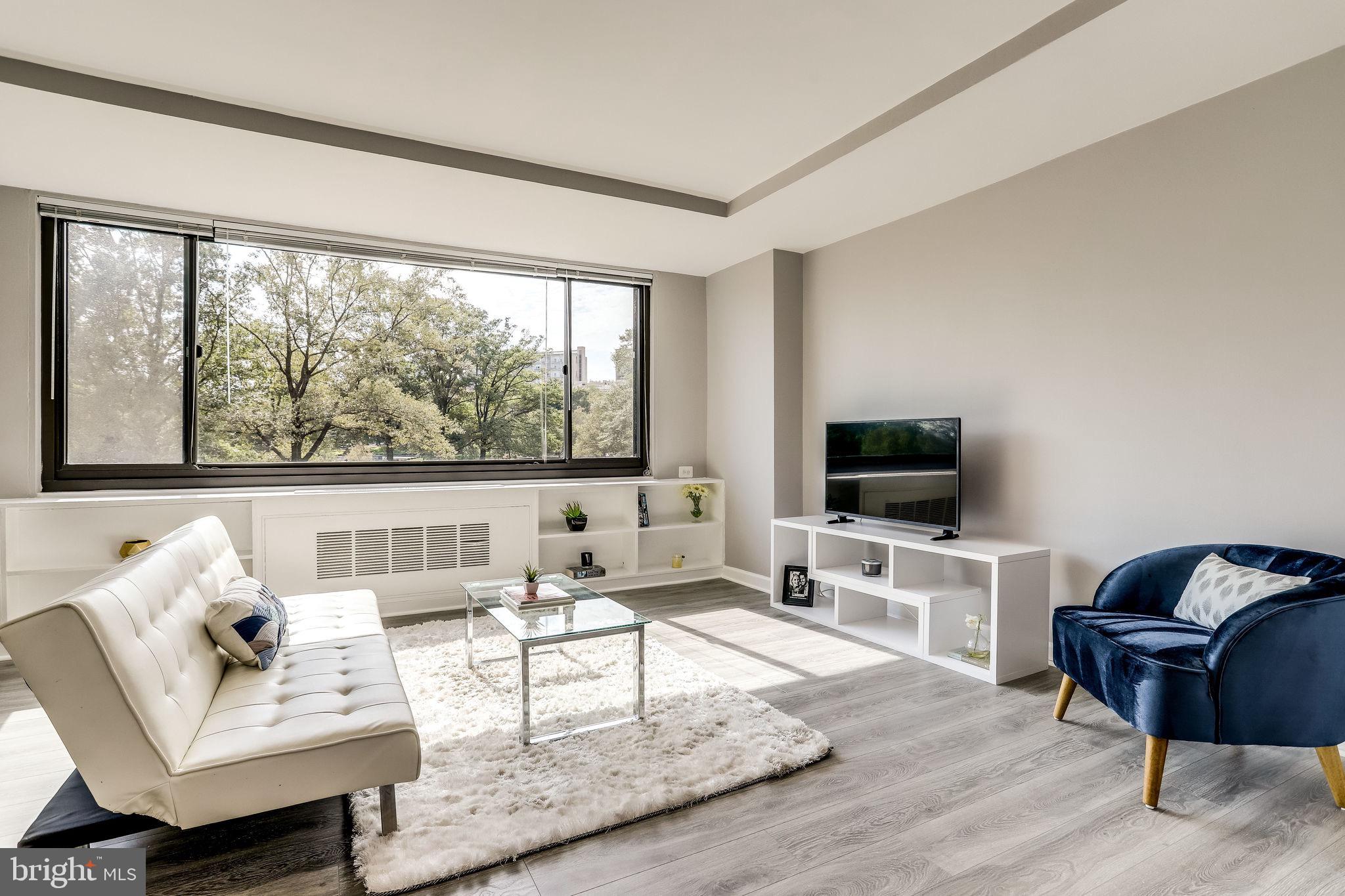 RIVER PLACE SOUTH - Residential Lease