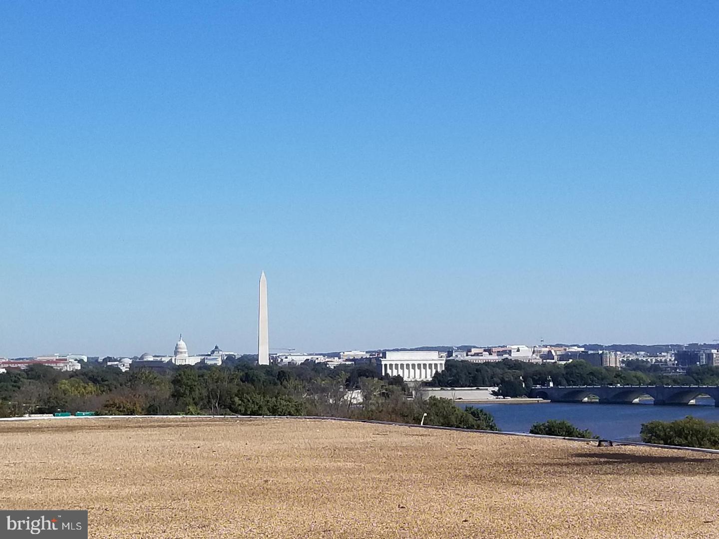 RIVER PLACE SOUTH - Residential Lease