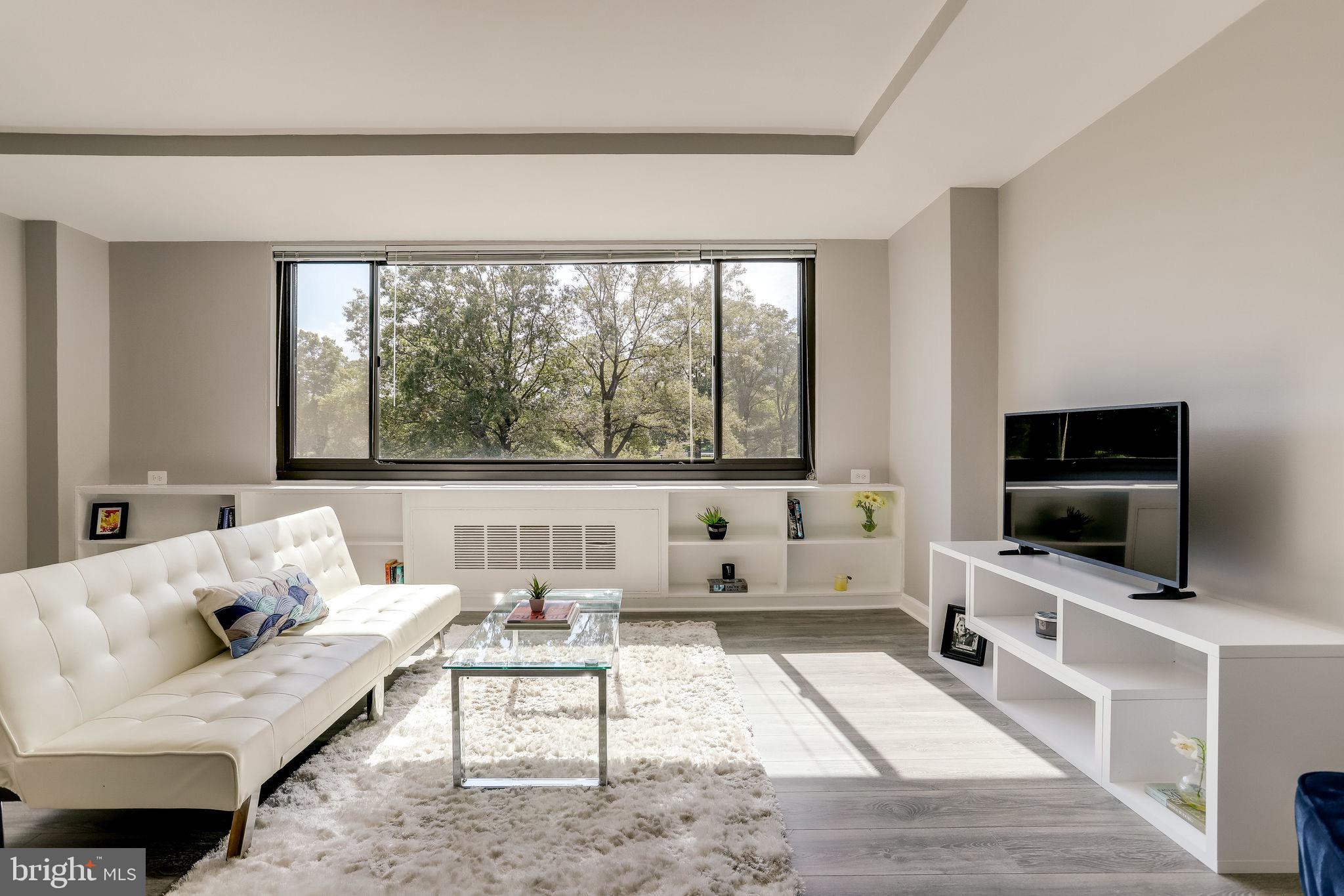 RIVER PLACE SOUTH - Residential Lease