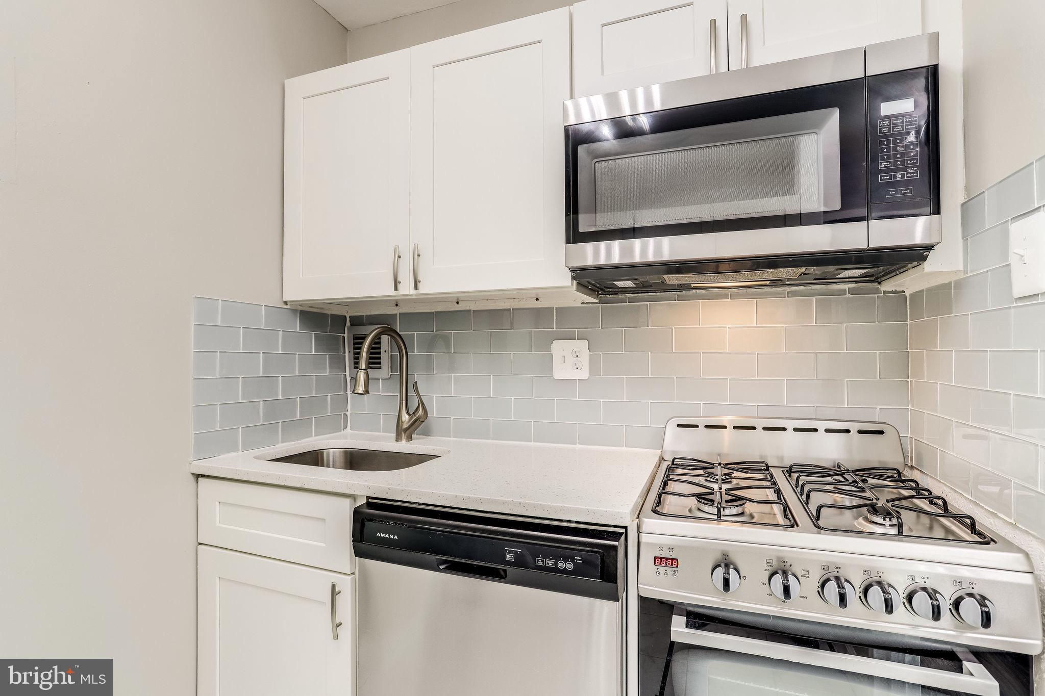 RIVER PLACE SOUTH - Residential Lease