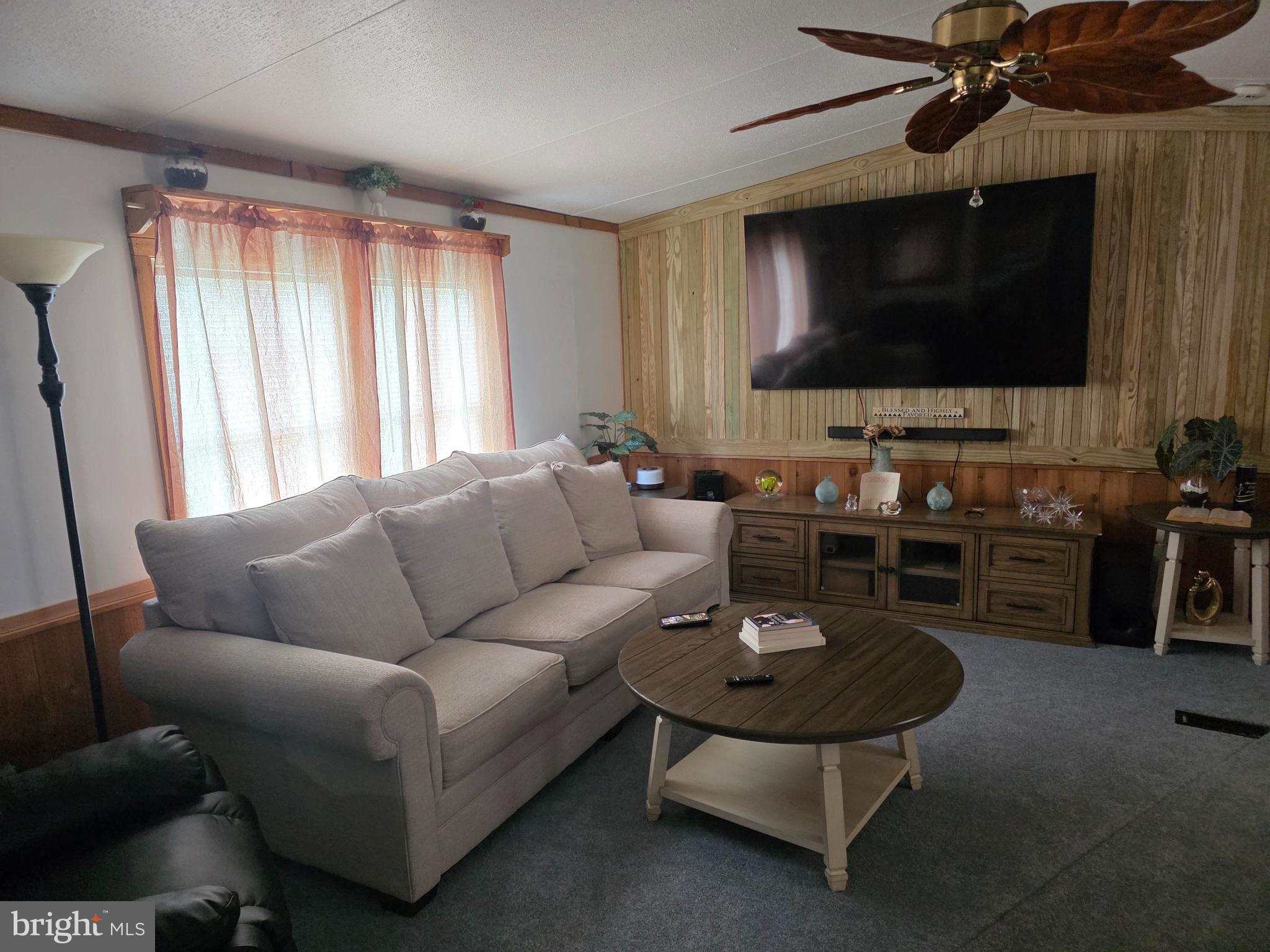 OAK RIDGE ESTATES - Residential