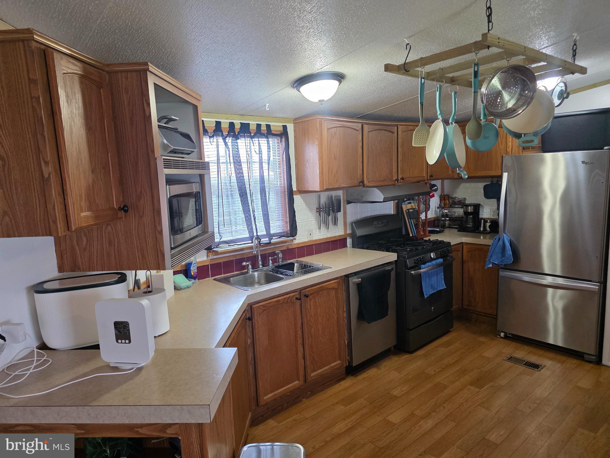 OAK RIDGE ESTATES - Residential