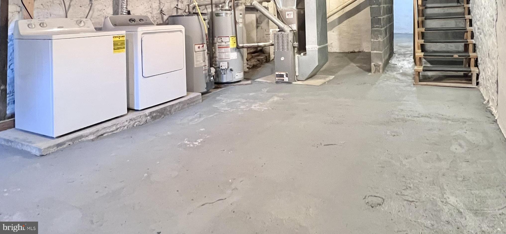 SOUTH STREET - Residential Lease