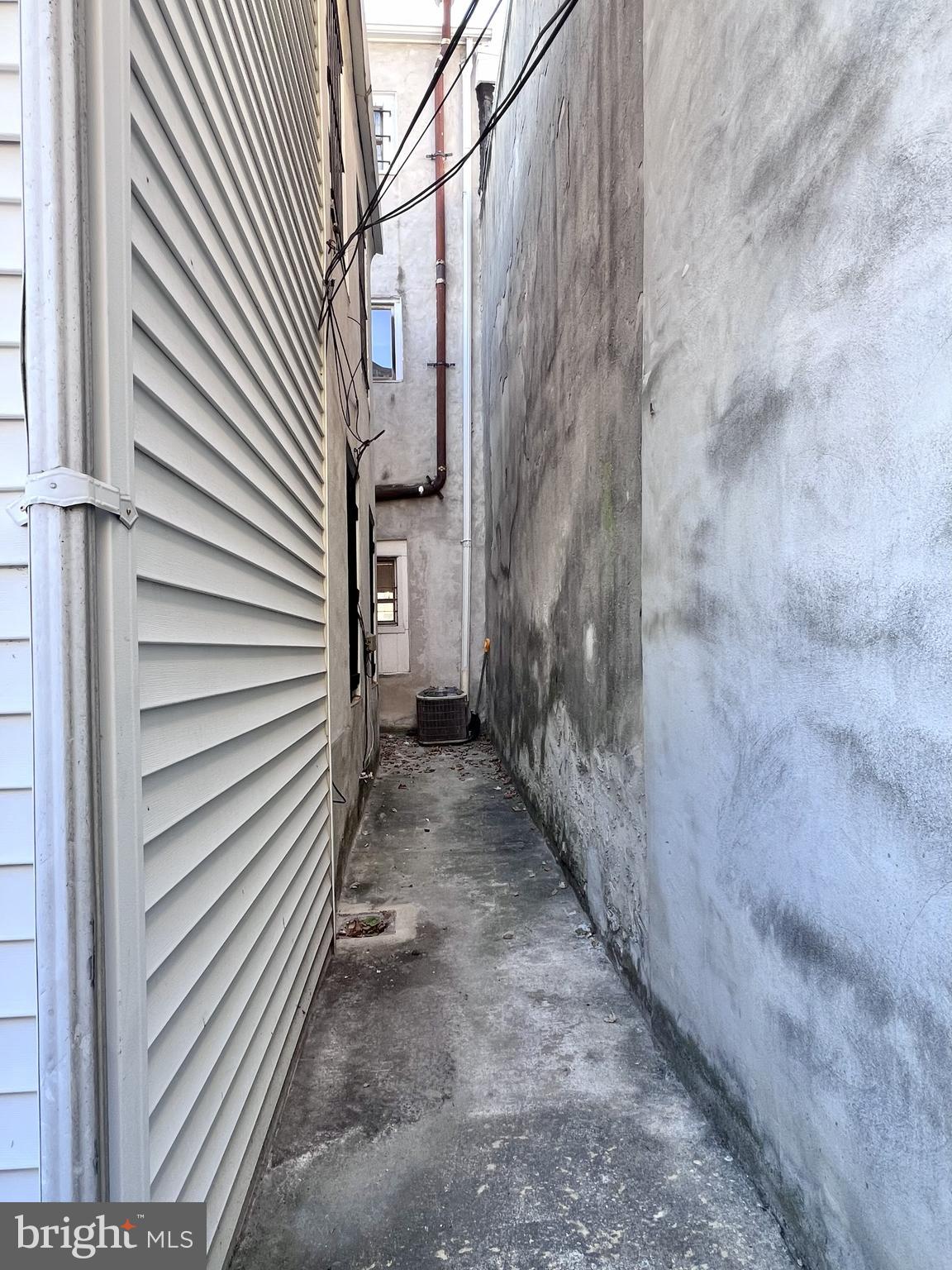 SOUTH STREET - Residential Lease