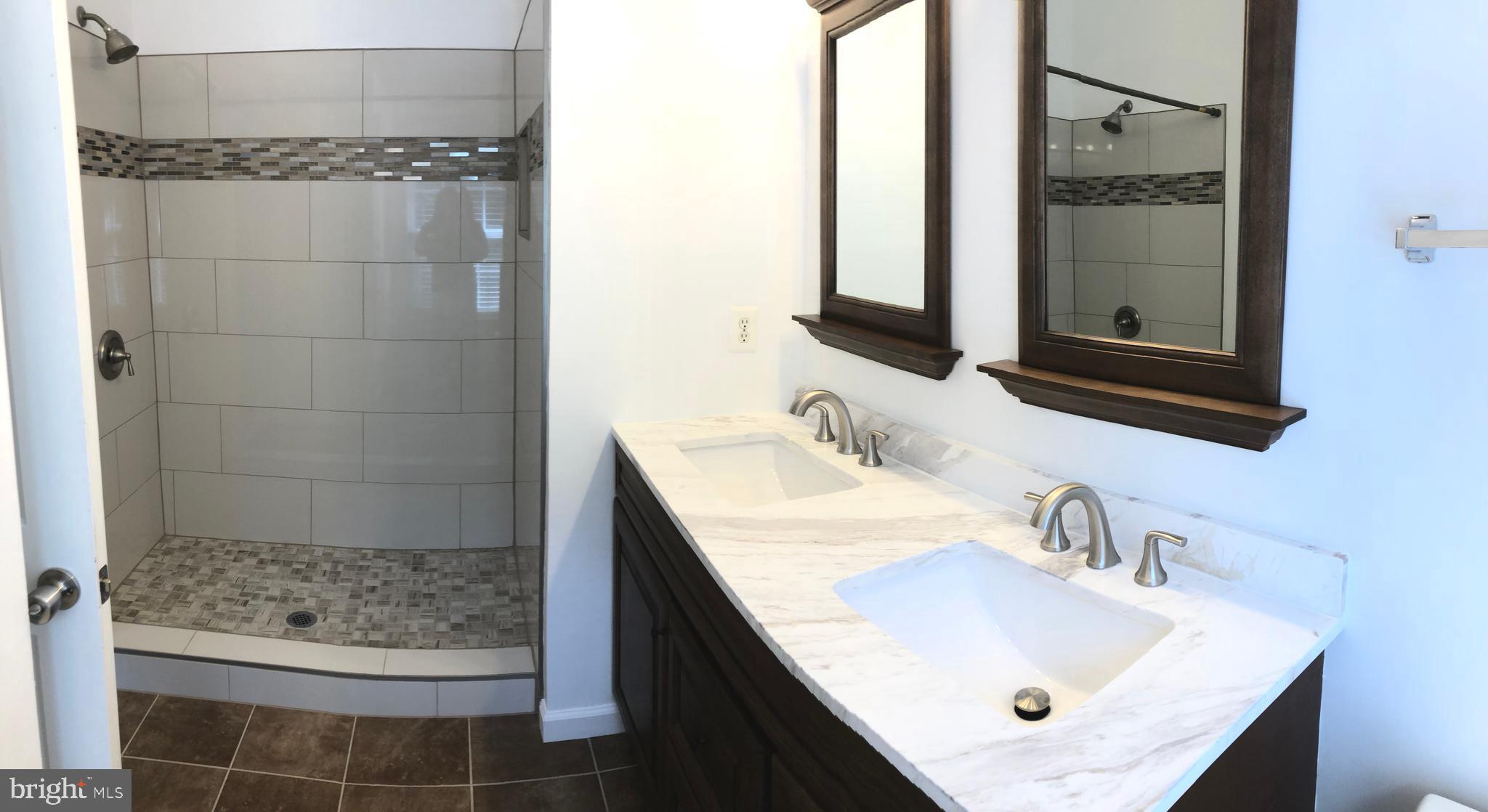 RIDGEFIELD CROSSING - Residential