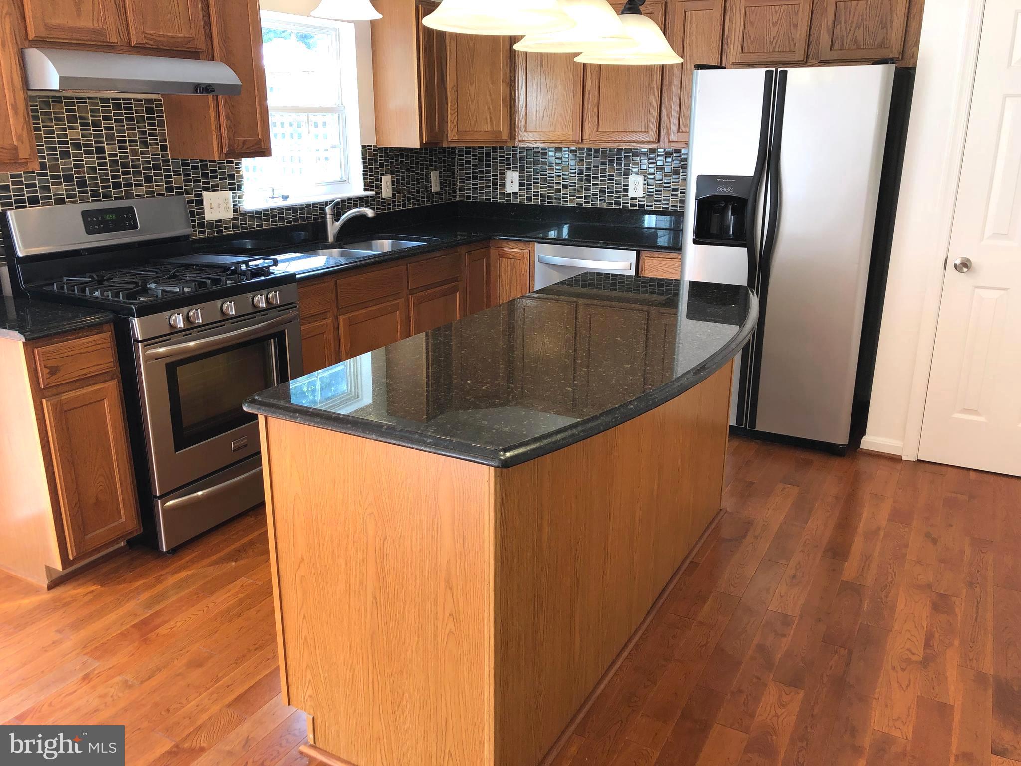 RIDGEFIELD CROSSING - Residential