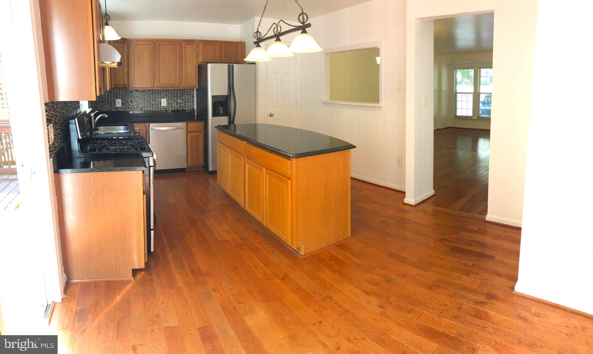 RIDGEFIELD CROSSING - Residential