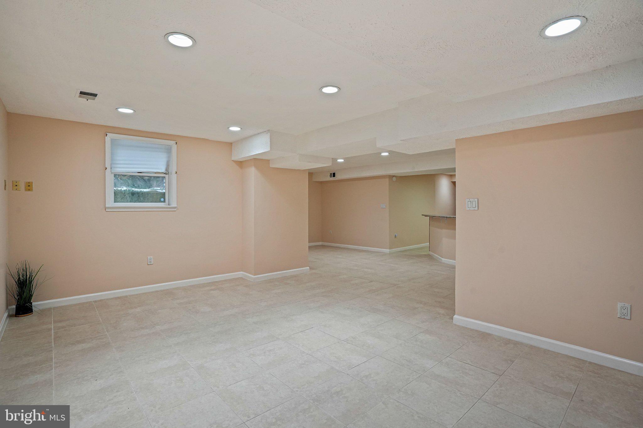 BEDFORDSHIRE - Residential