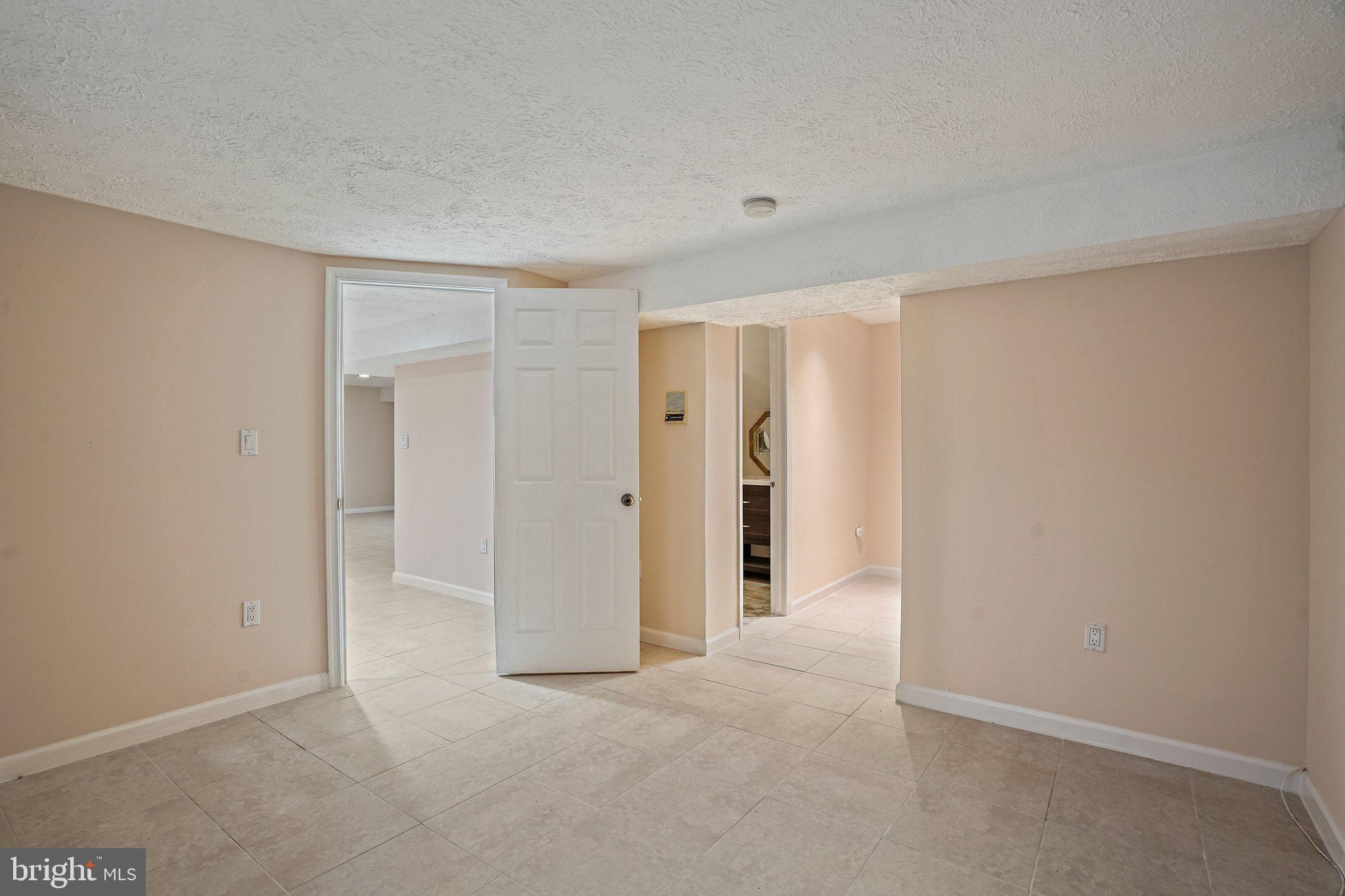 BEDFORDSHIRE - Residential