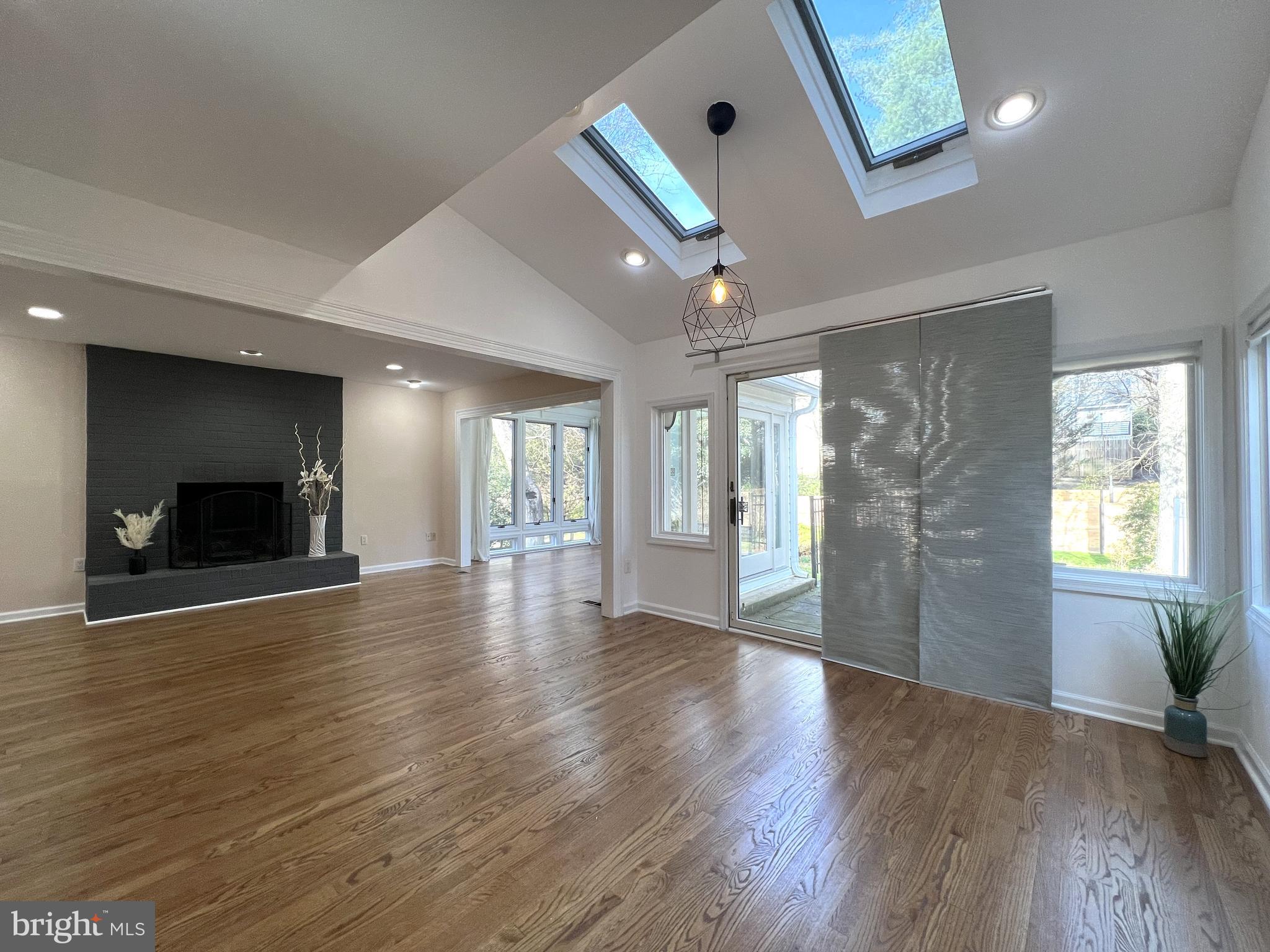 BEDFORDSHIRE - Residential