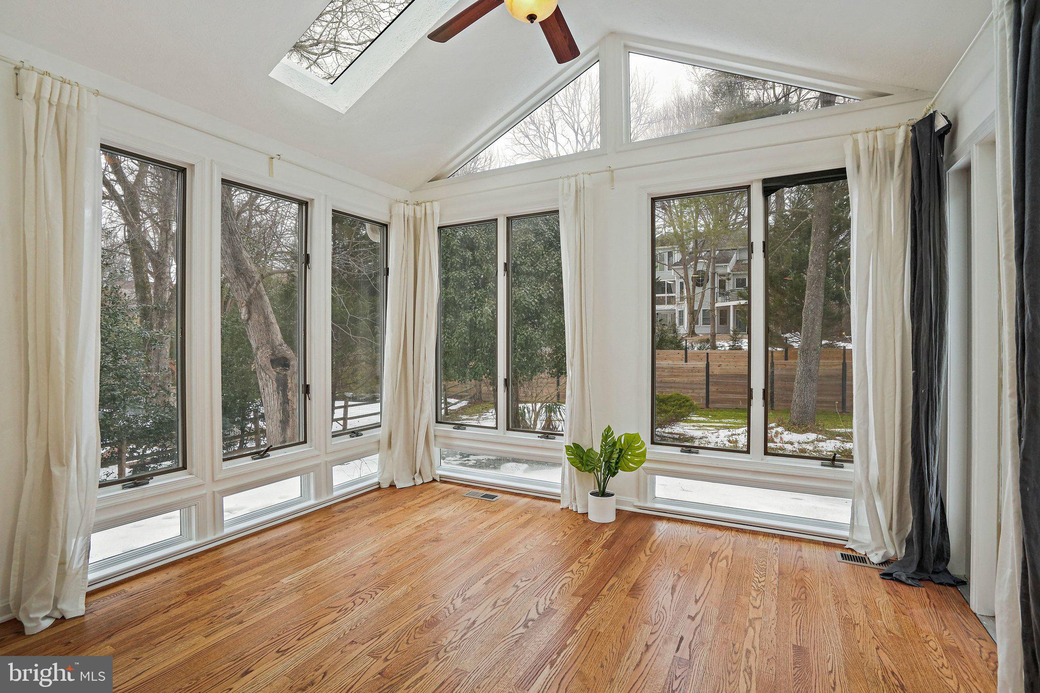 BEDFORDSHIRE - Residential