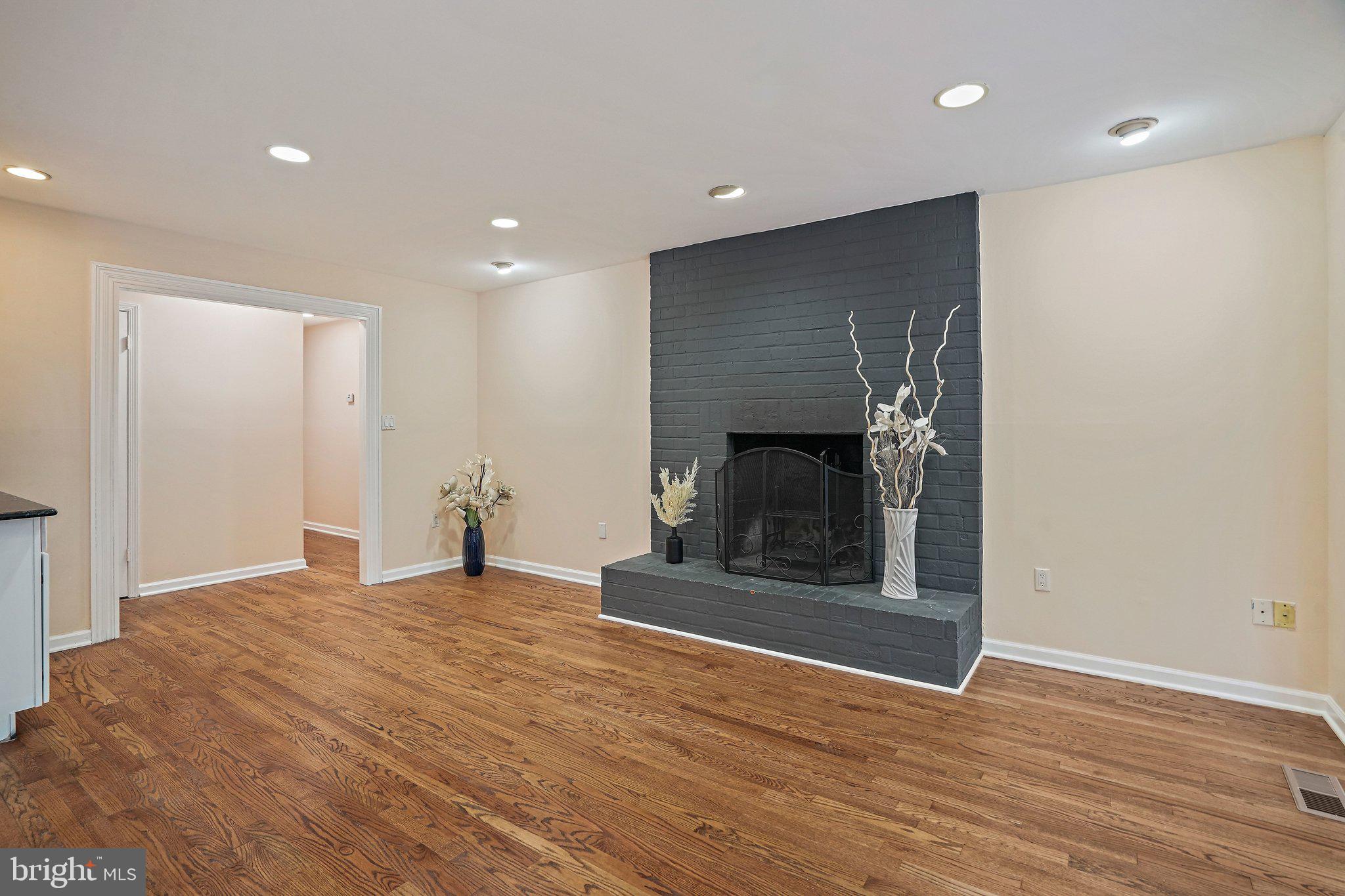 BEDFORDSHIRE - Residential