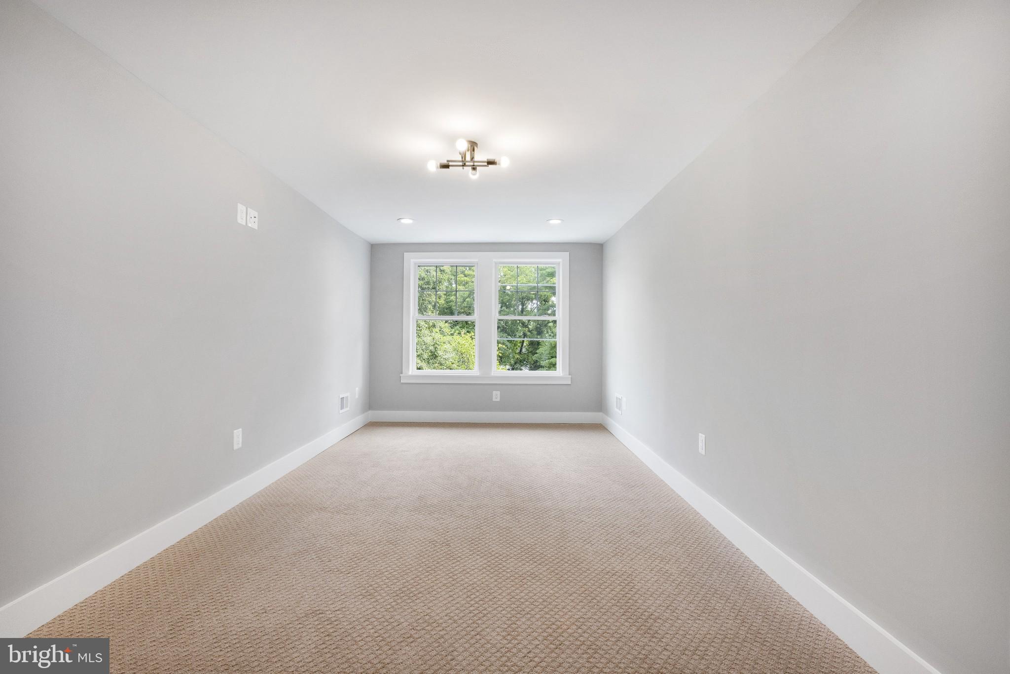 WARNERS ADDITION TO KENSINGTON - Residential