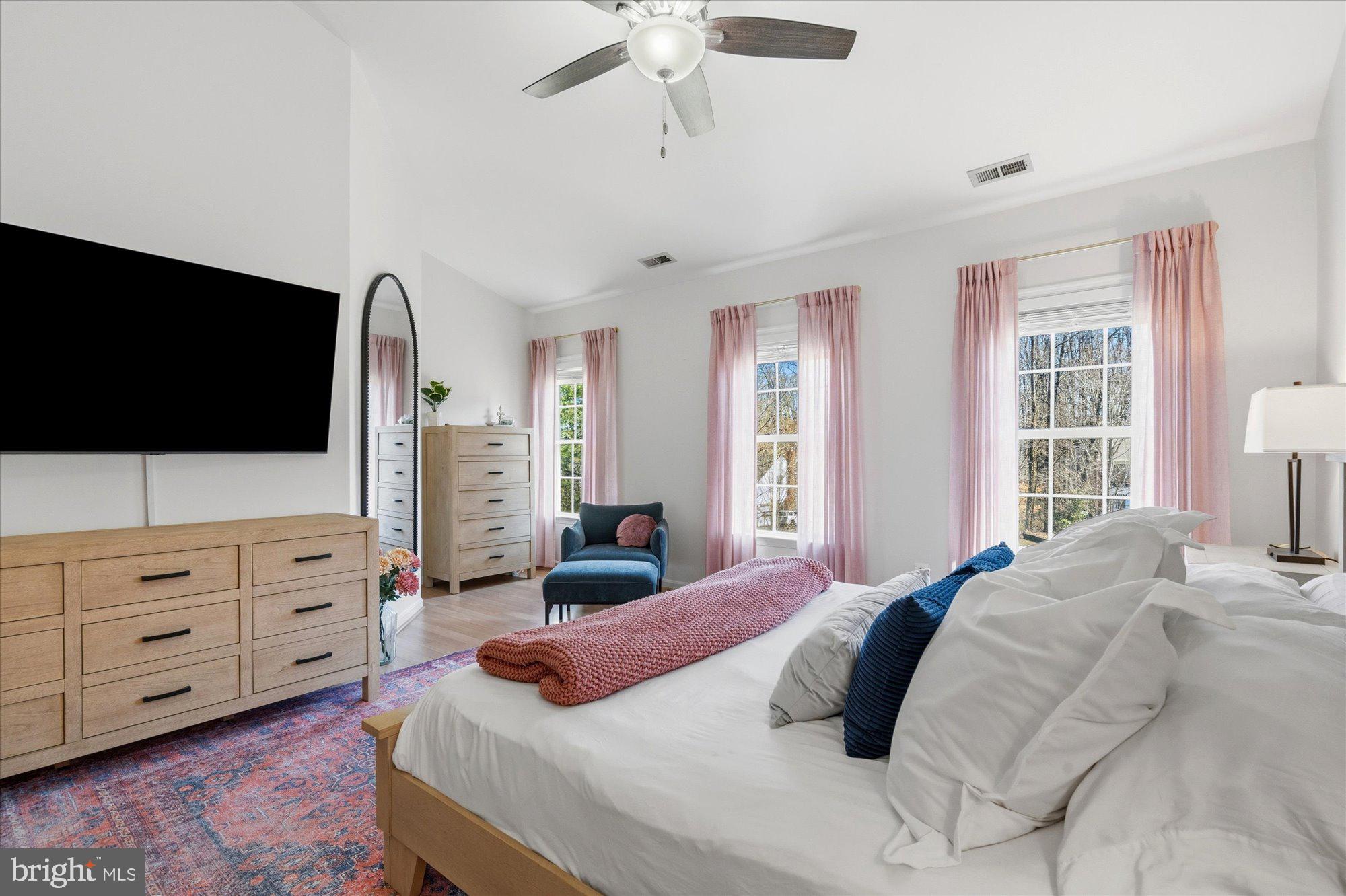 LOCH HAVEN WOODS - Residential