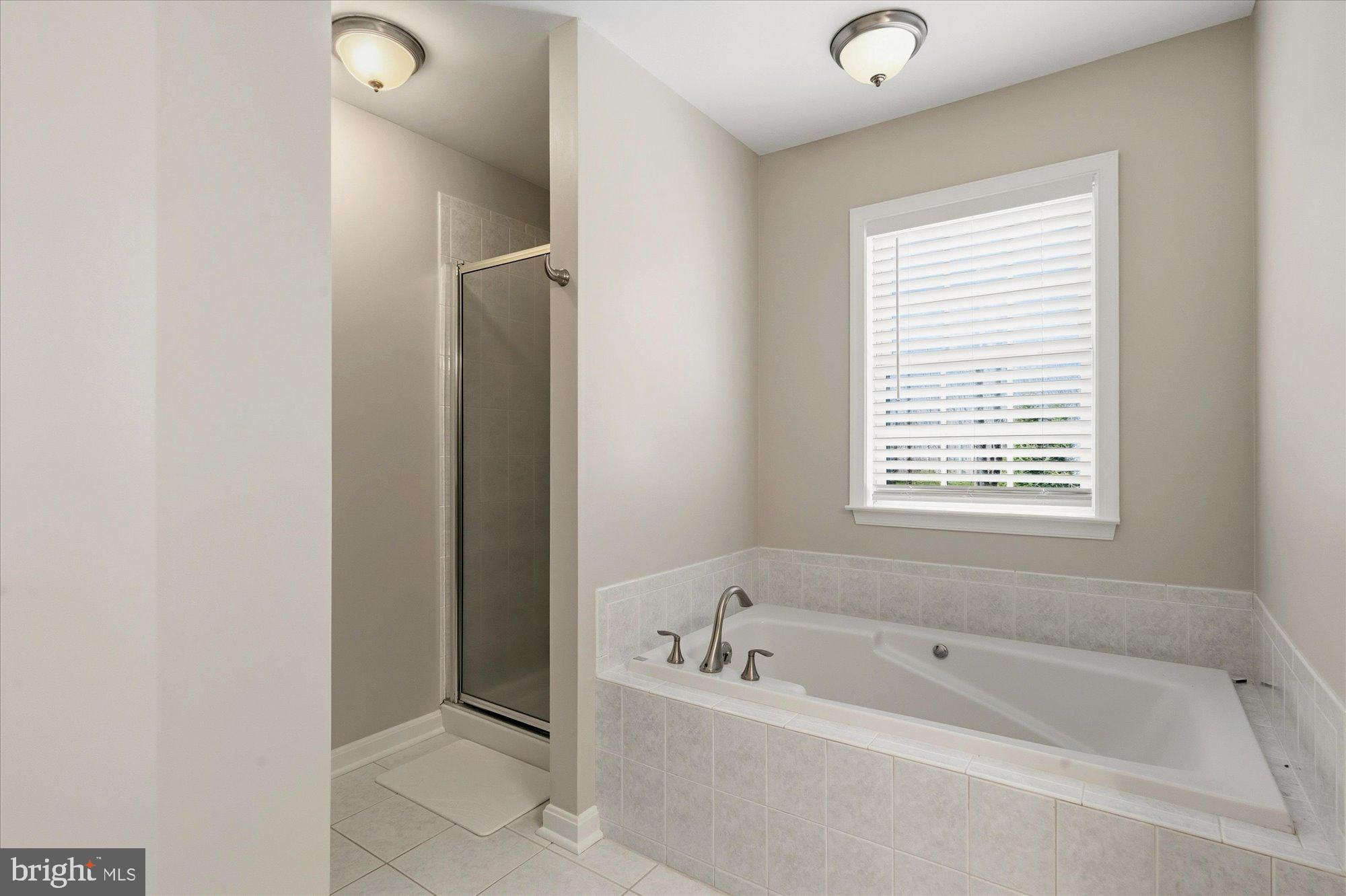 LOCH HAVEN WOODS - Residential