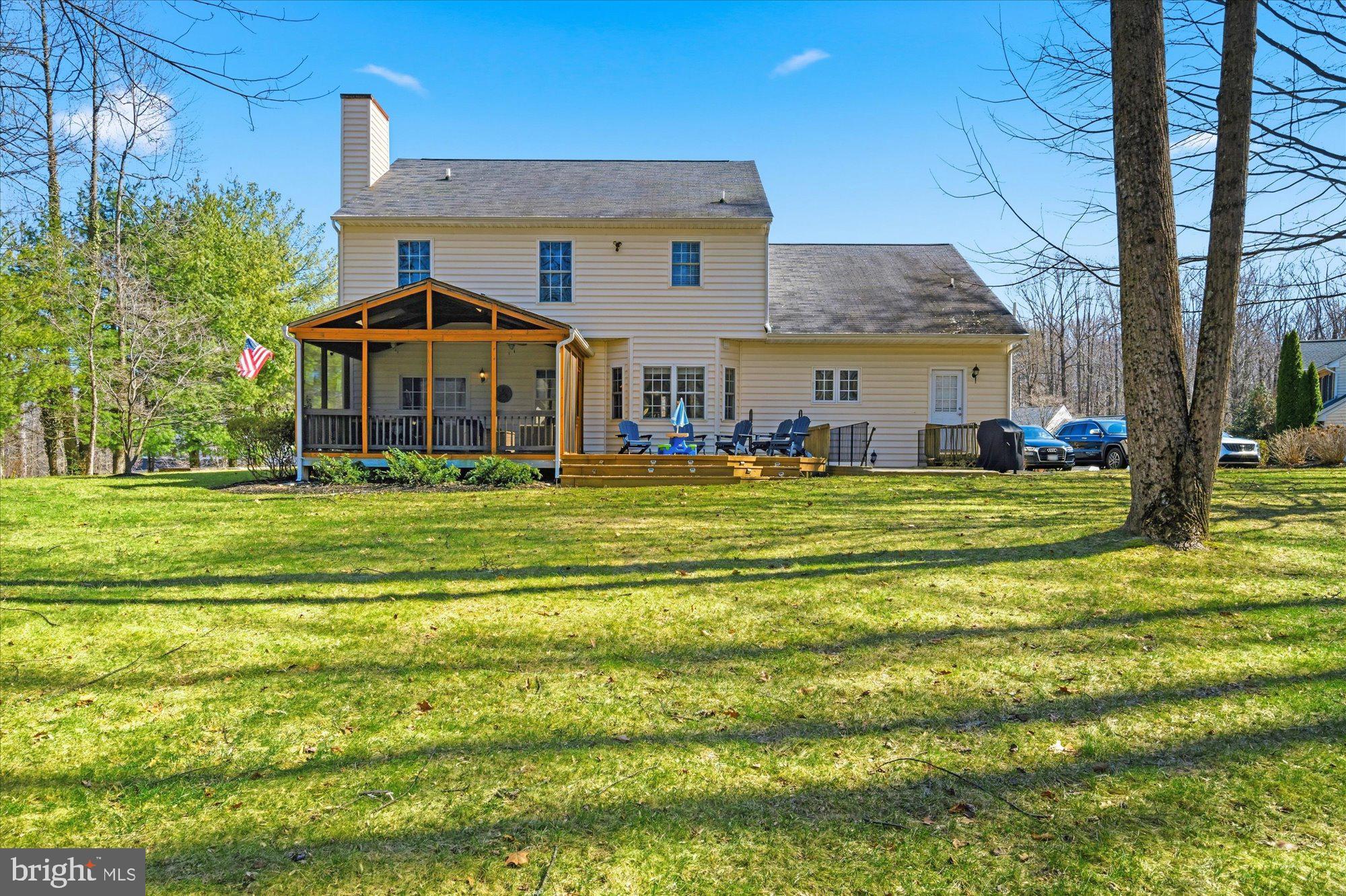 LOCH HAVEN WOODS - Residential