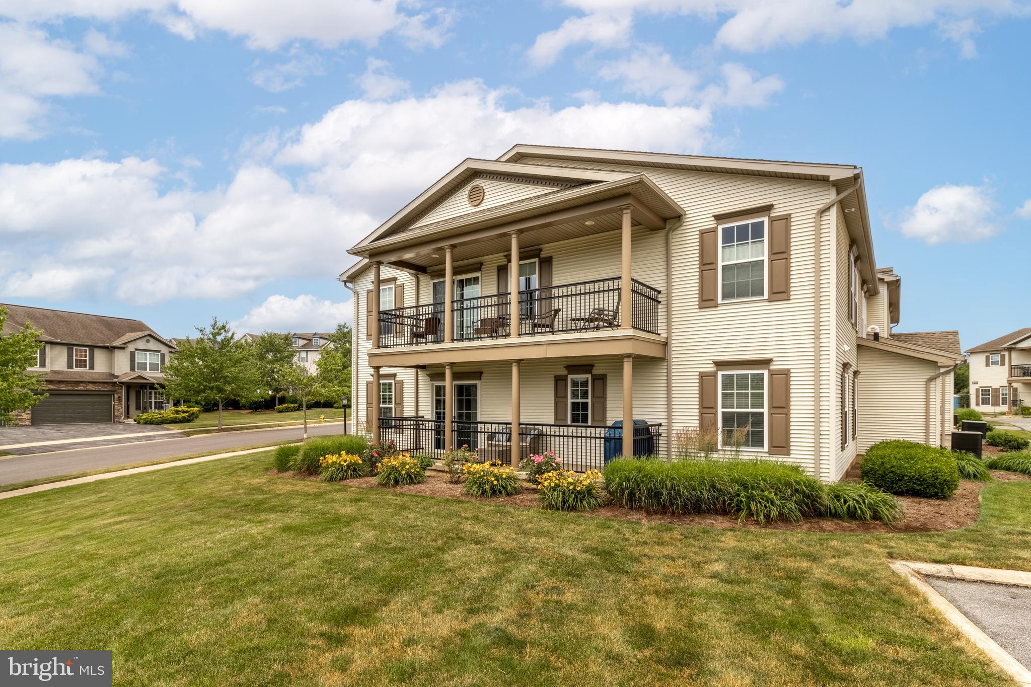 VILLAGE AT PENN STATE - HOMECOMING RIDGE I - Residential