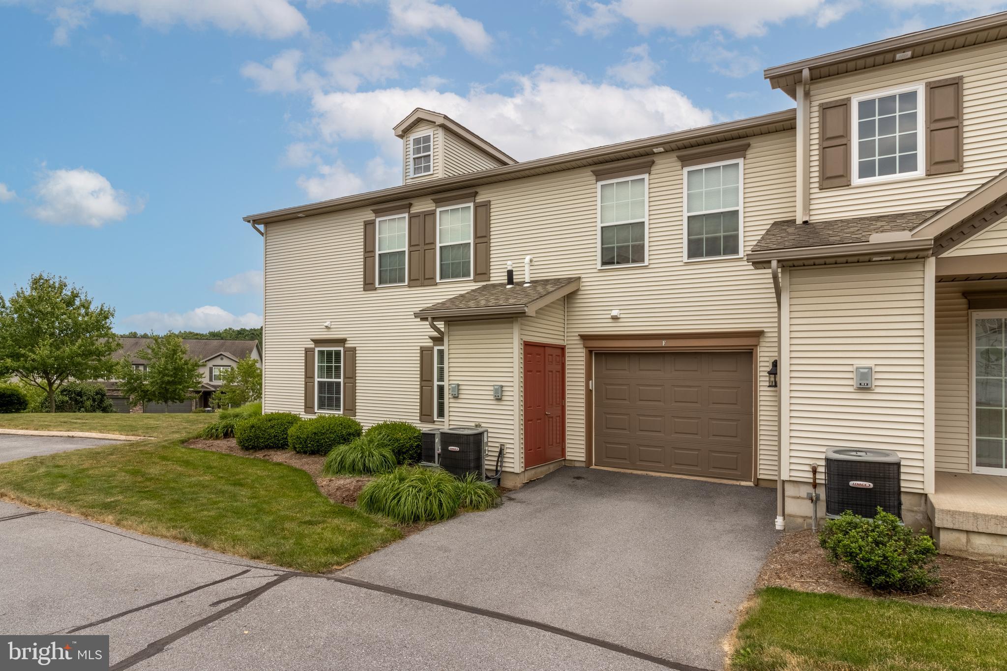 VILLAGE AT PENN STATE - HOMECOMING RIDGE I - Residential