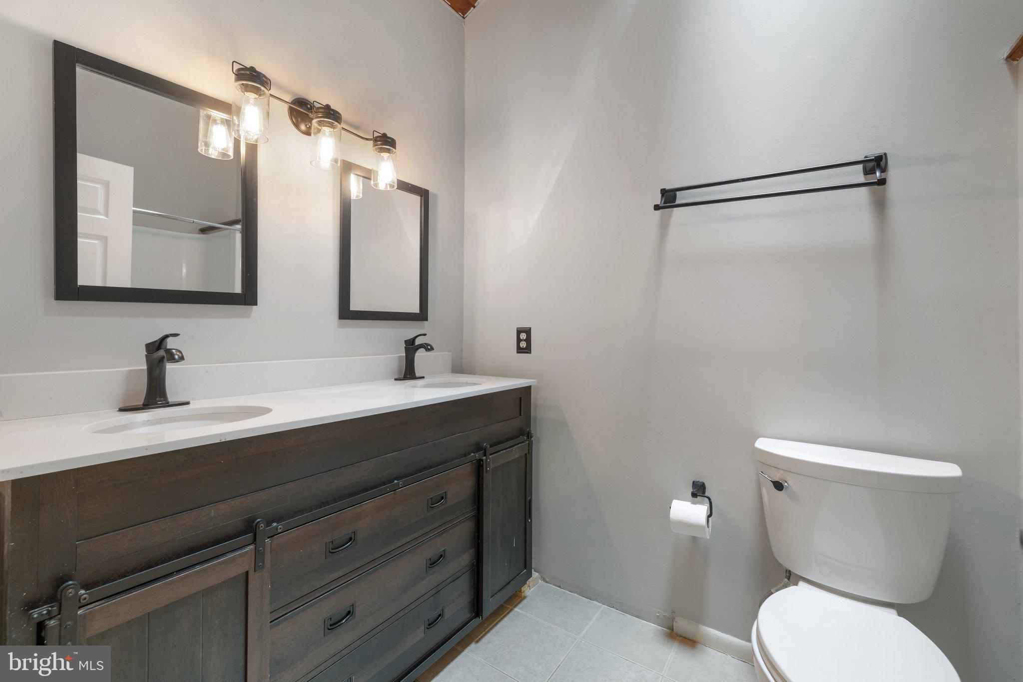 GREEN HILL ESTATES - Residential