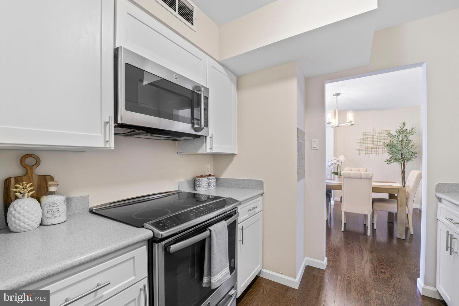 TOWER VILLAS - Residential