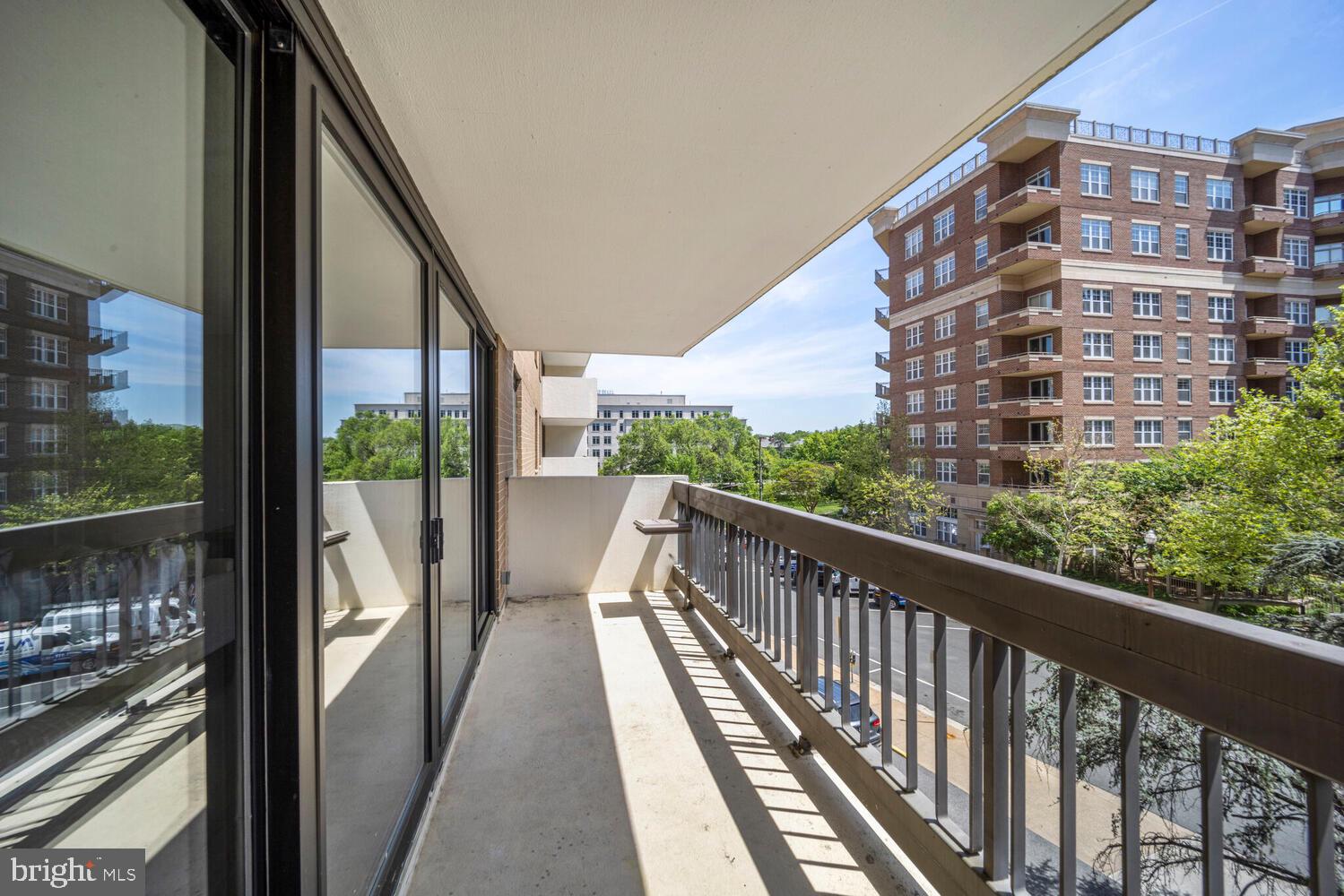 TOWER VILLAS - Residential