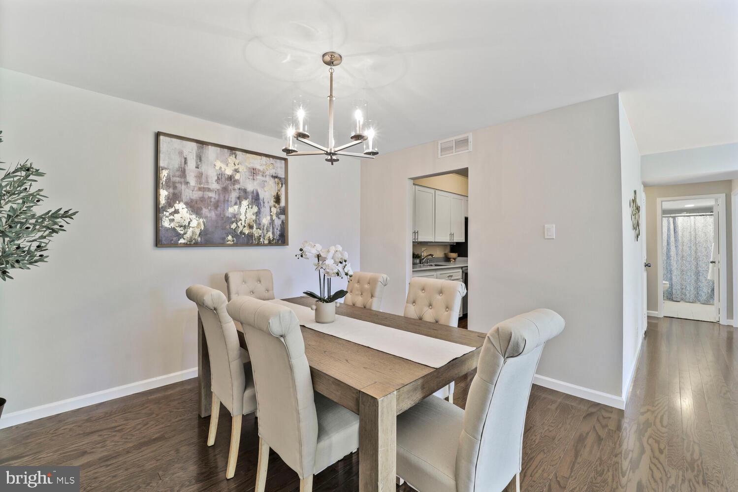 TOWER VILLAS - Residential