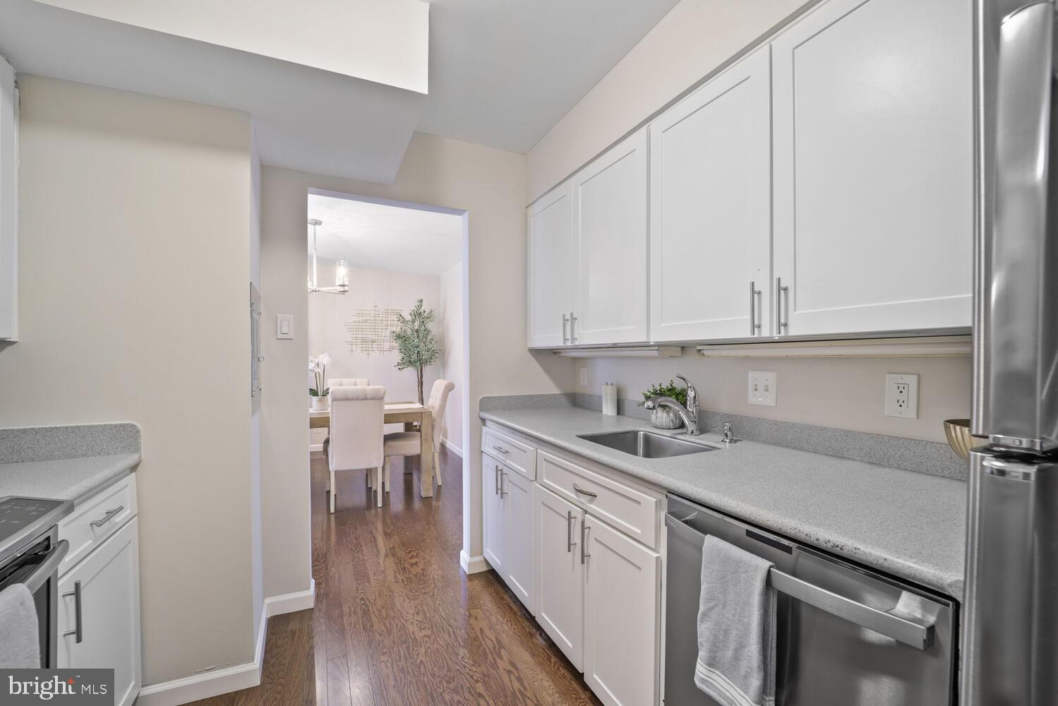 TOWER VILLAS - Residential