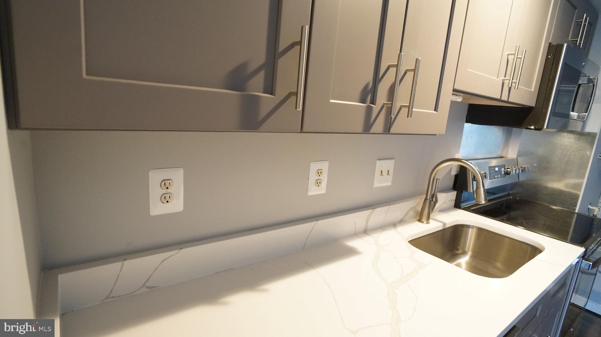 CHRISTOPHER COURT - Residential Lease