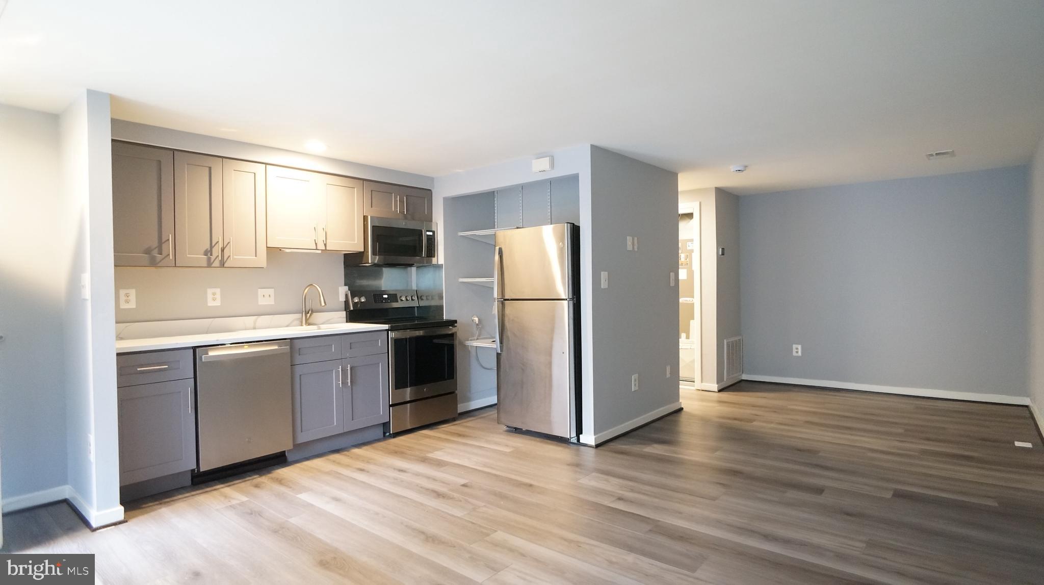 CHRISTOPHER COURT - Residential Lease