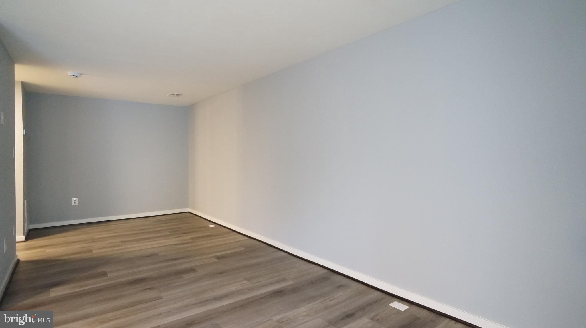 CHRISTOPHER COURT - Residential Lease