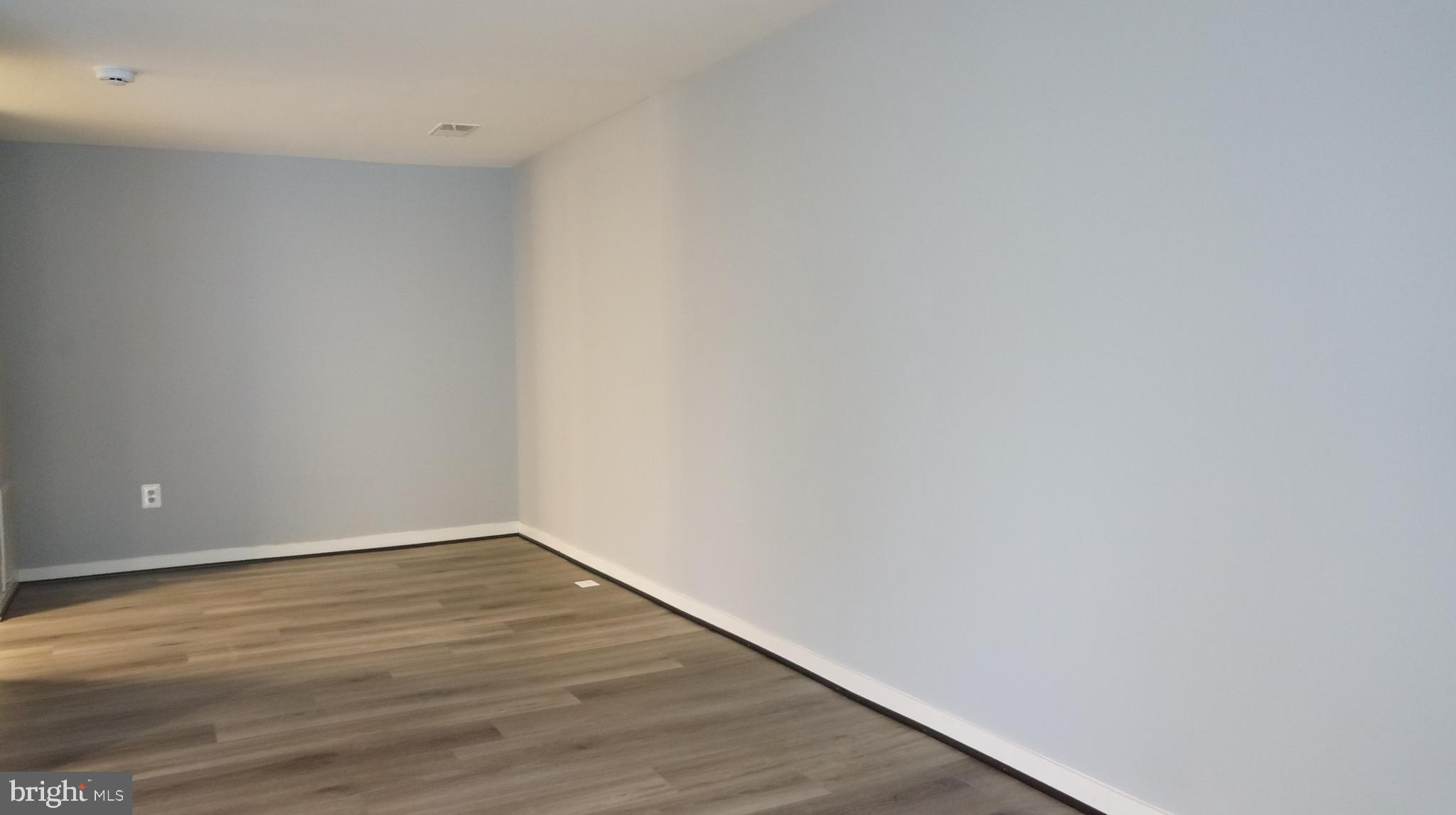 CHRISTOPHER COURT - Residential Lease