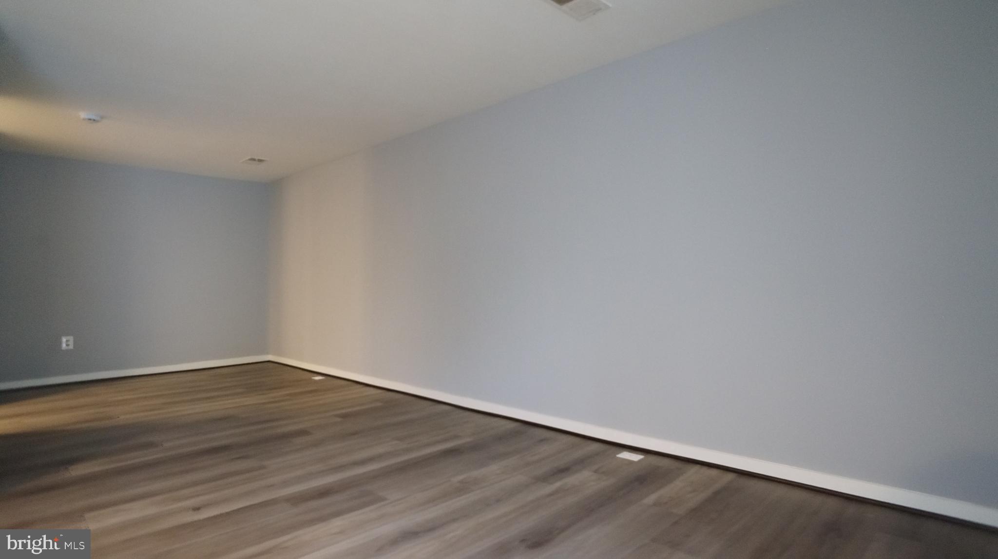 CHRISTOPHER COURT - Residential Lease